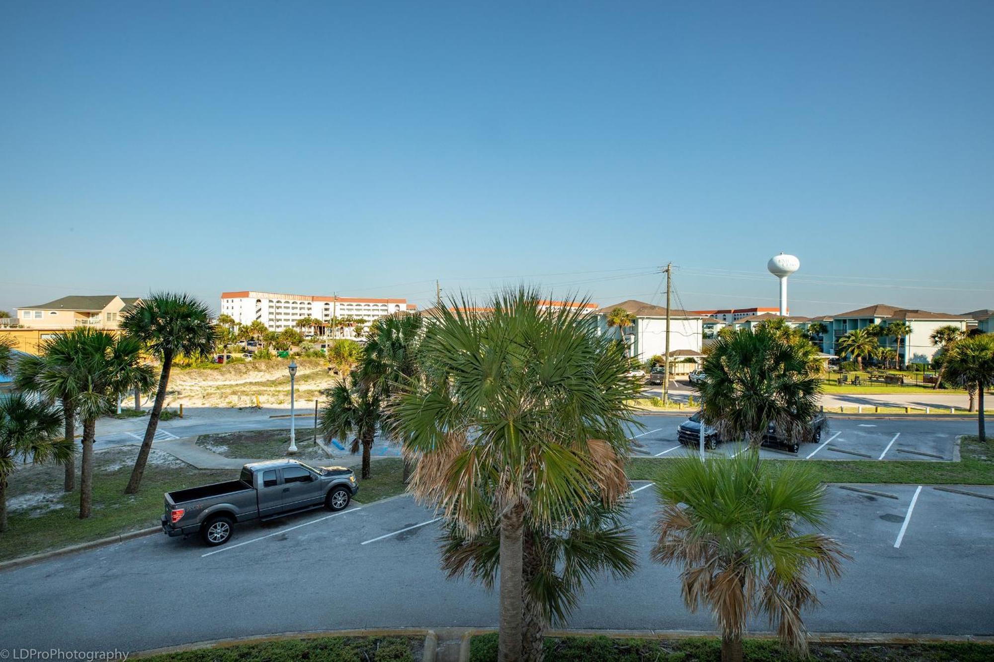 Apartment Seacrest 305- By Isle