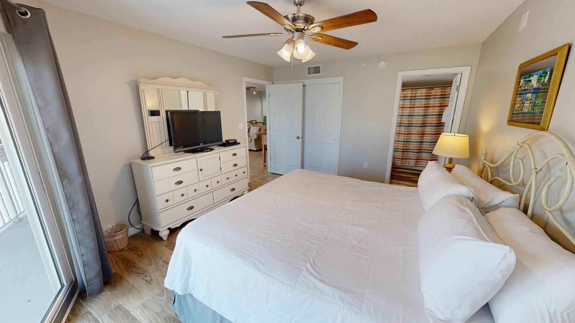 Seacrest 204- By Isle Apartment