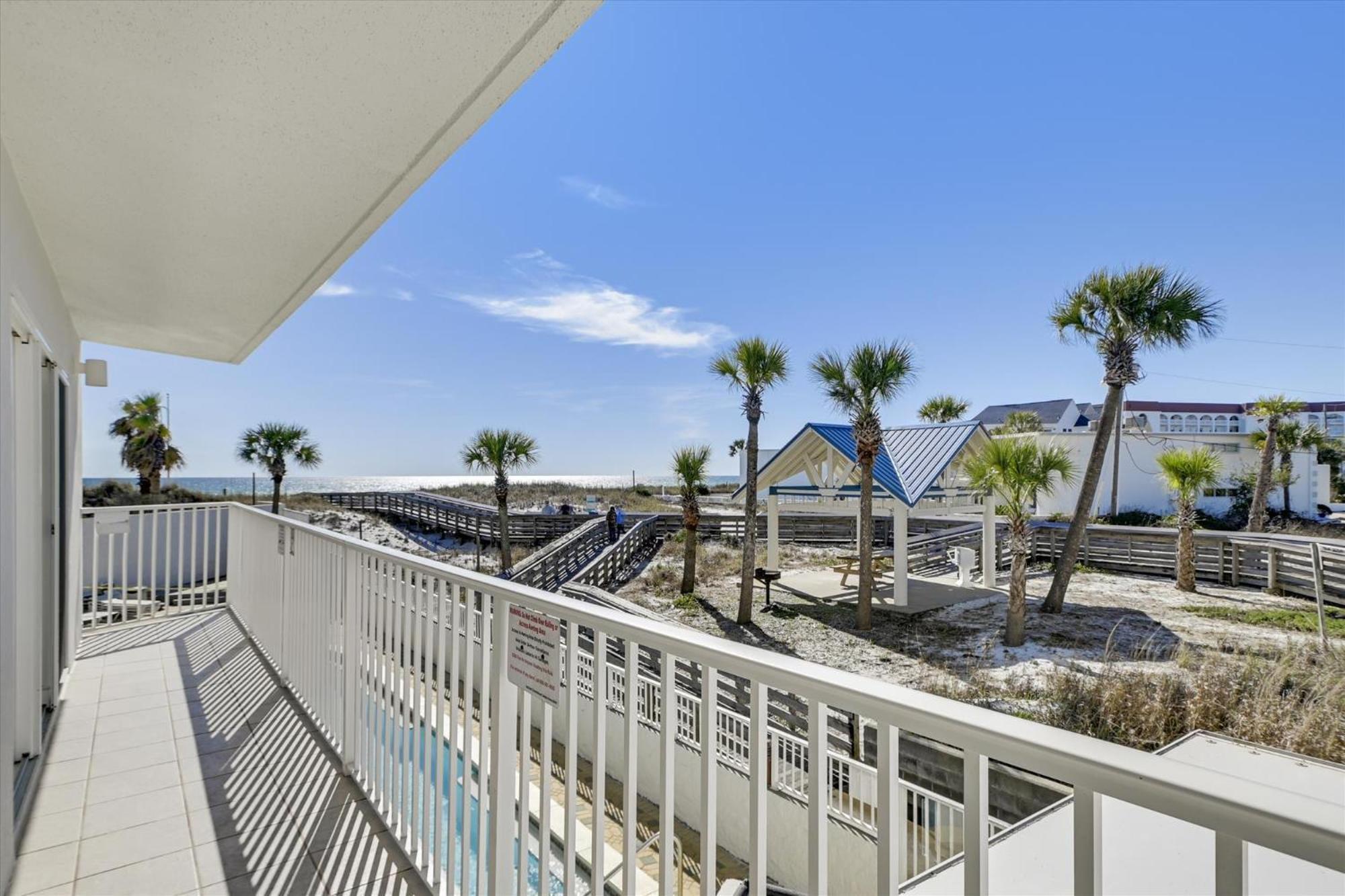 Seacrest 201b- By Isle Fort Walton Beach