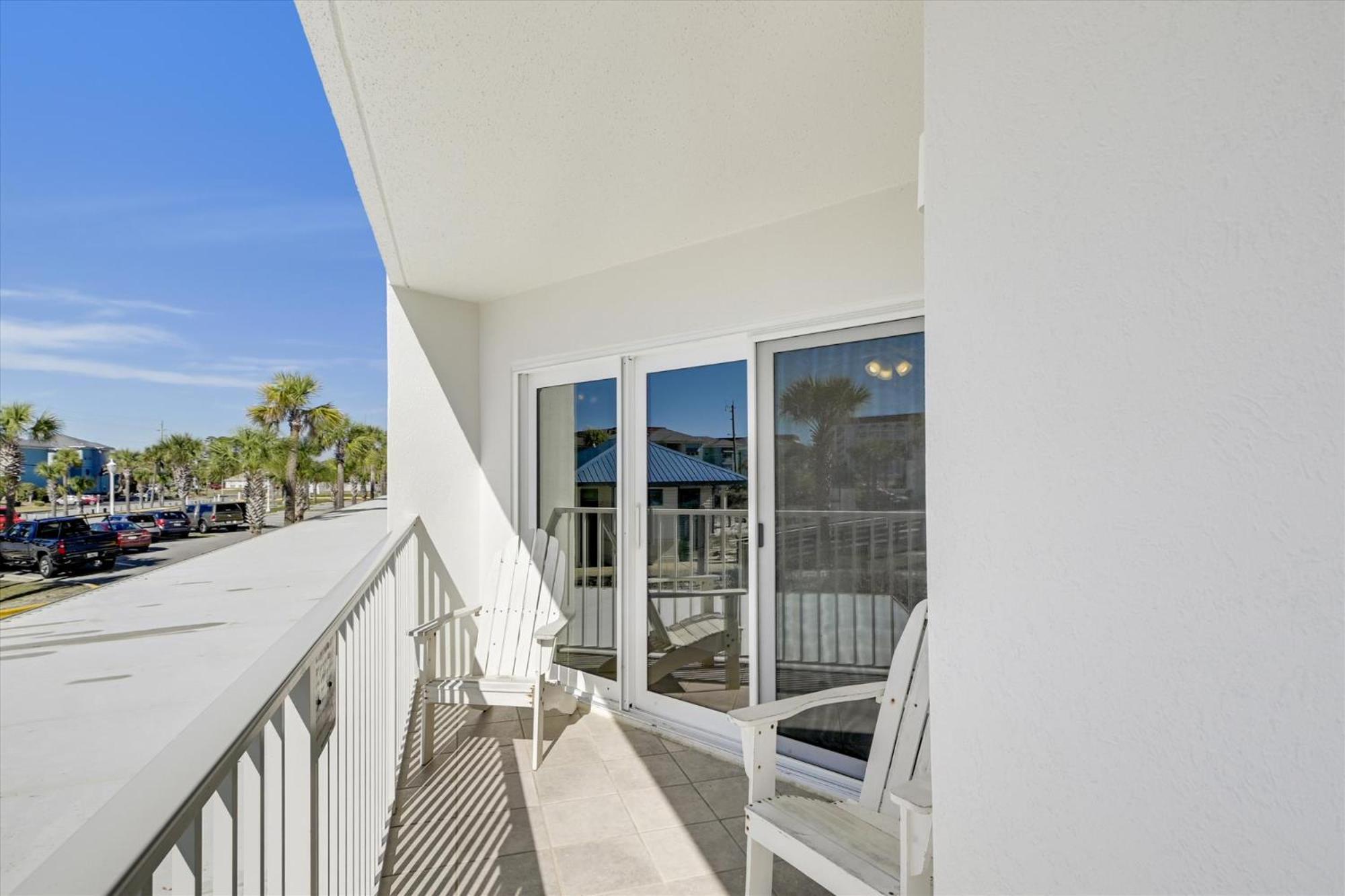 Apartment Seacrest 201b- By Isle