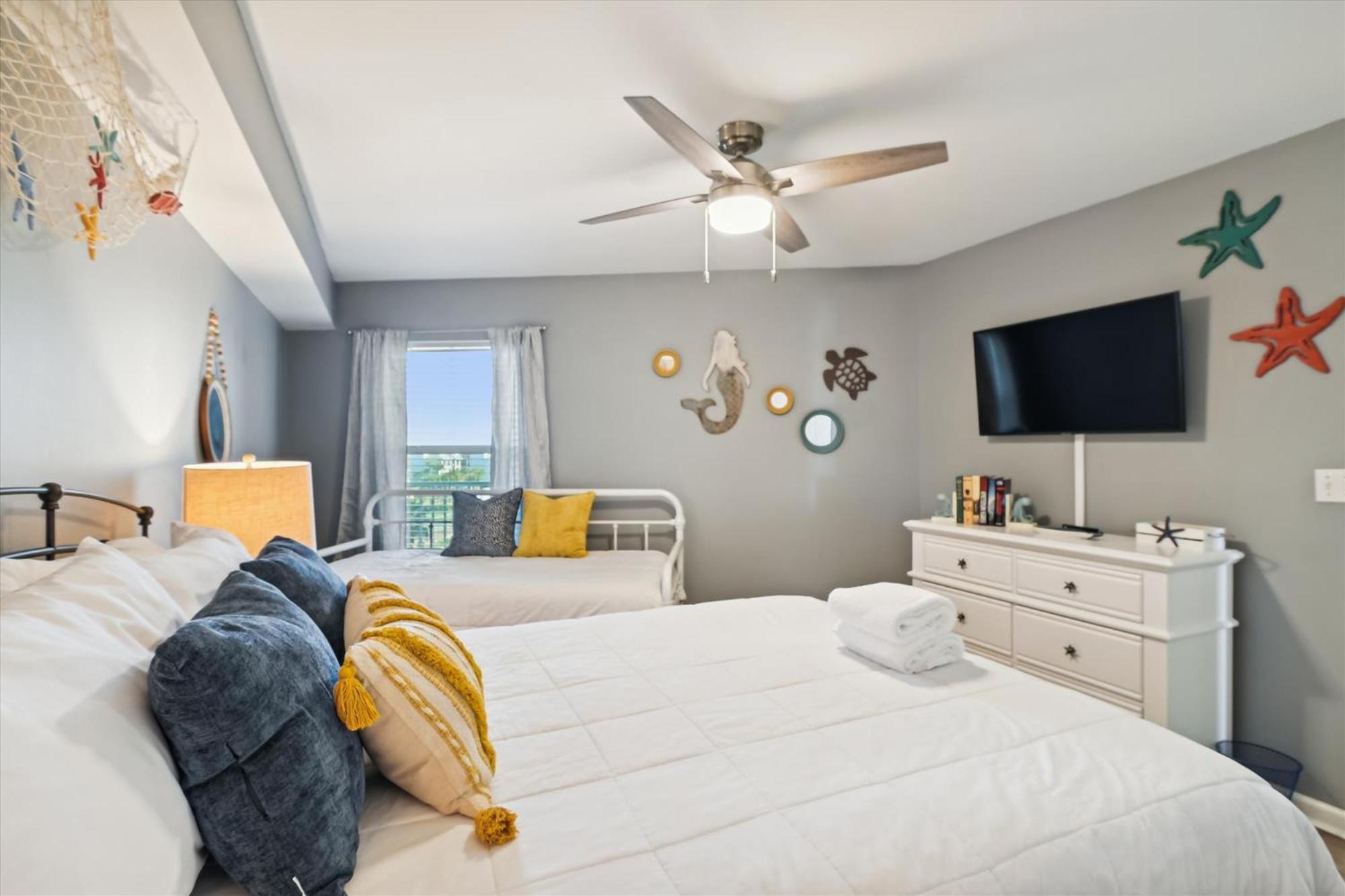 Apartment Seacrest 501b- By Isle