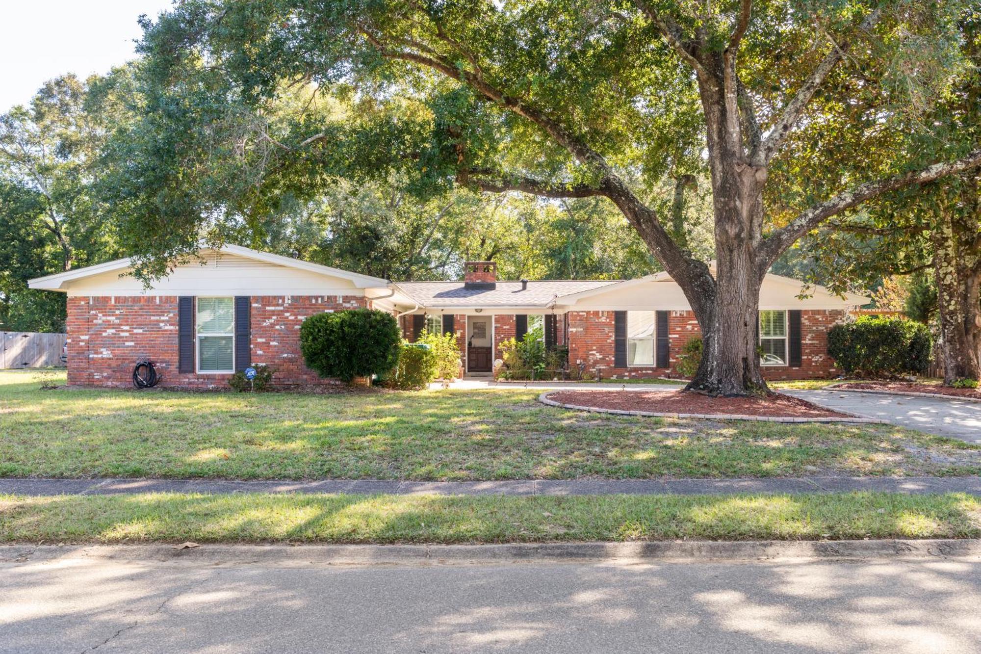 Paradise Living-pool, Sauna, Grill, 5 Bedrooms! Holiday home Fort Walton Beach