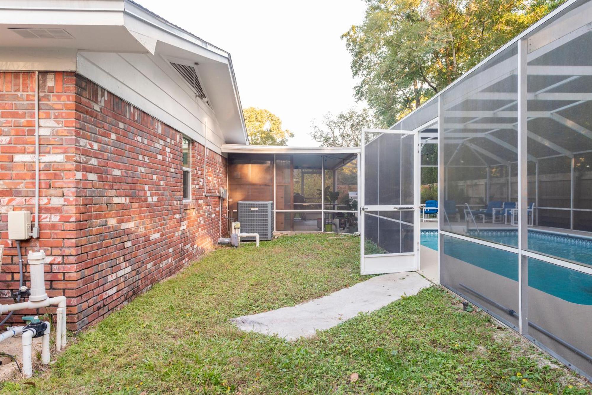 Paradise Living-pool, Sauna, Grill, 5 Bedrooms! Holiday home Fort Walton Beach