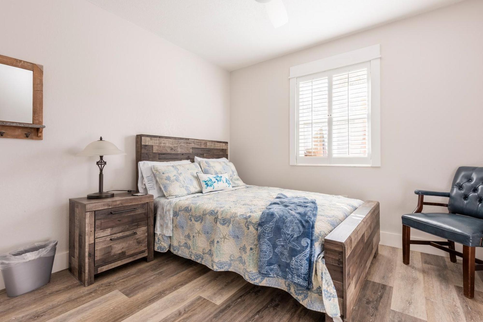 Paradise Living-pool, Sauna, Grill, 5 Bedrooms! Fort Walton Beach