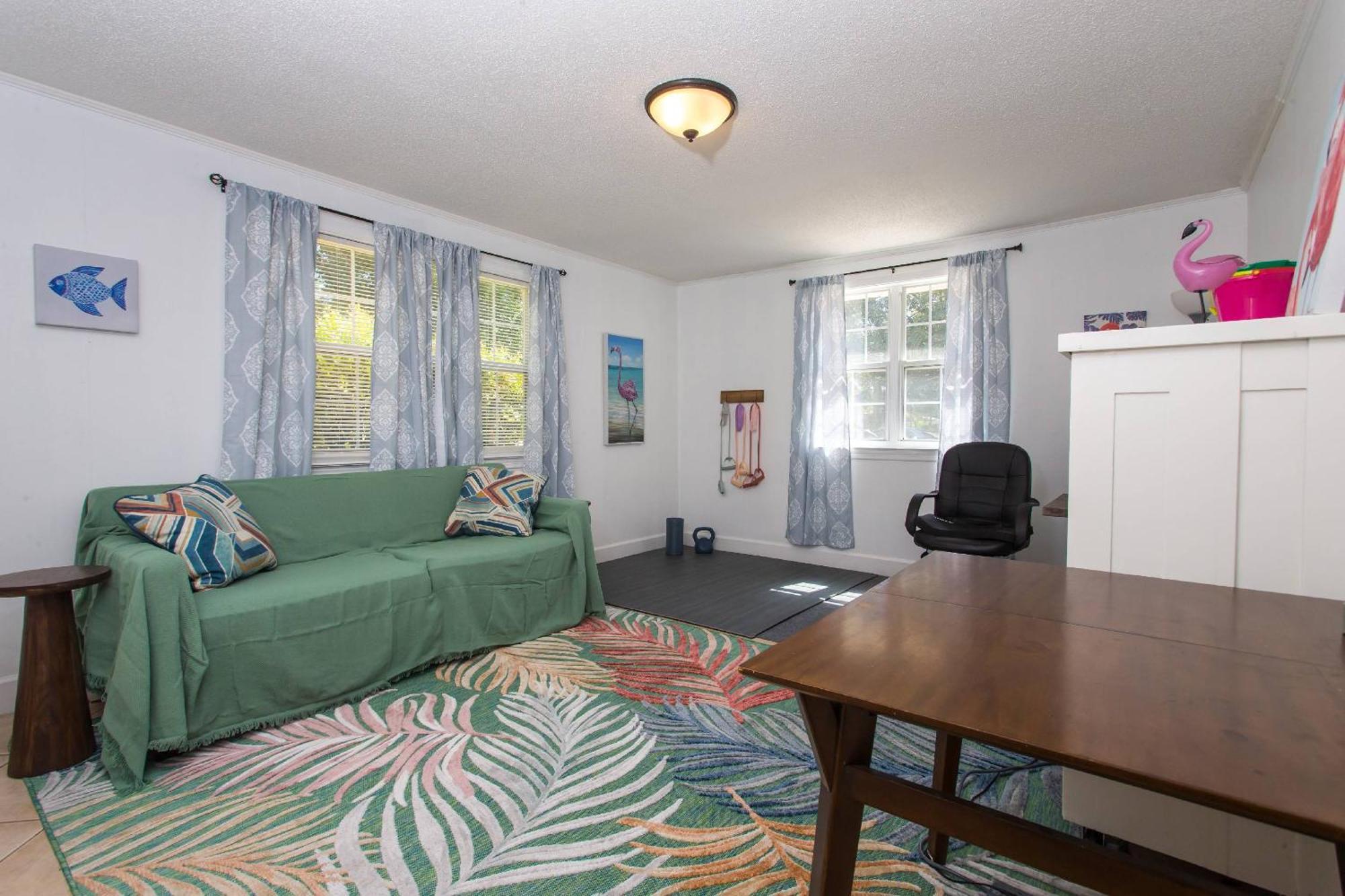 100 London Avenue Walton Fl 32548 *