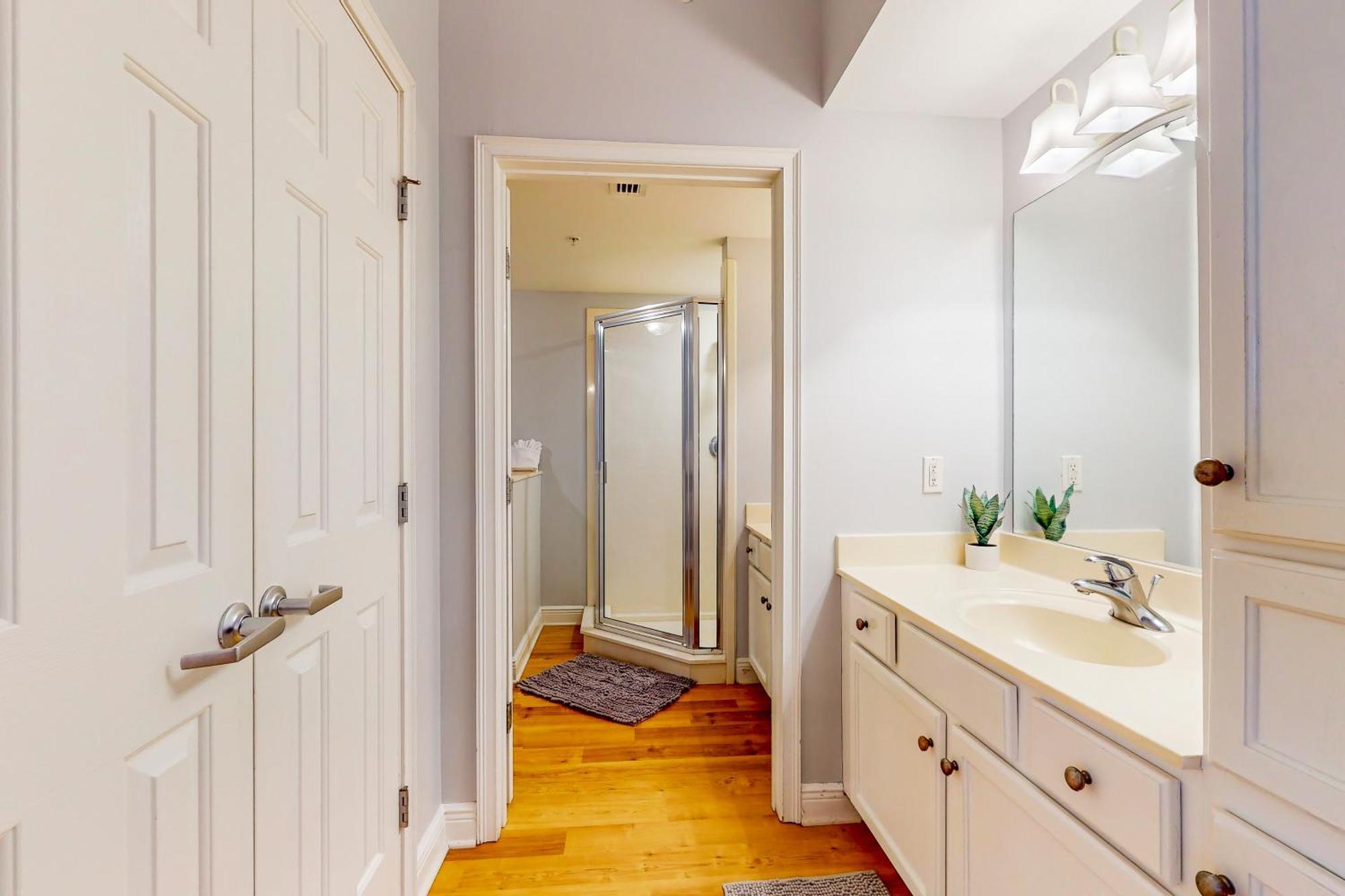 Waters Edge 203 Apartment *
