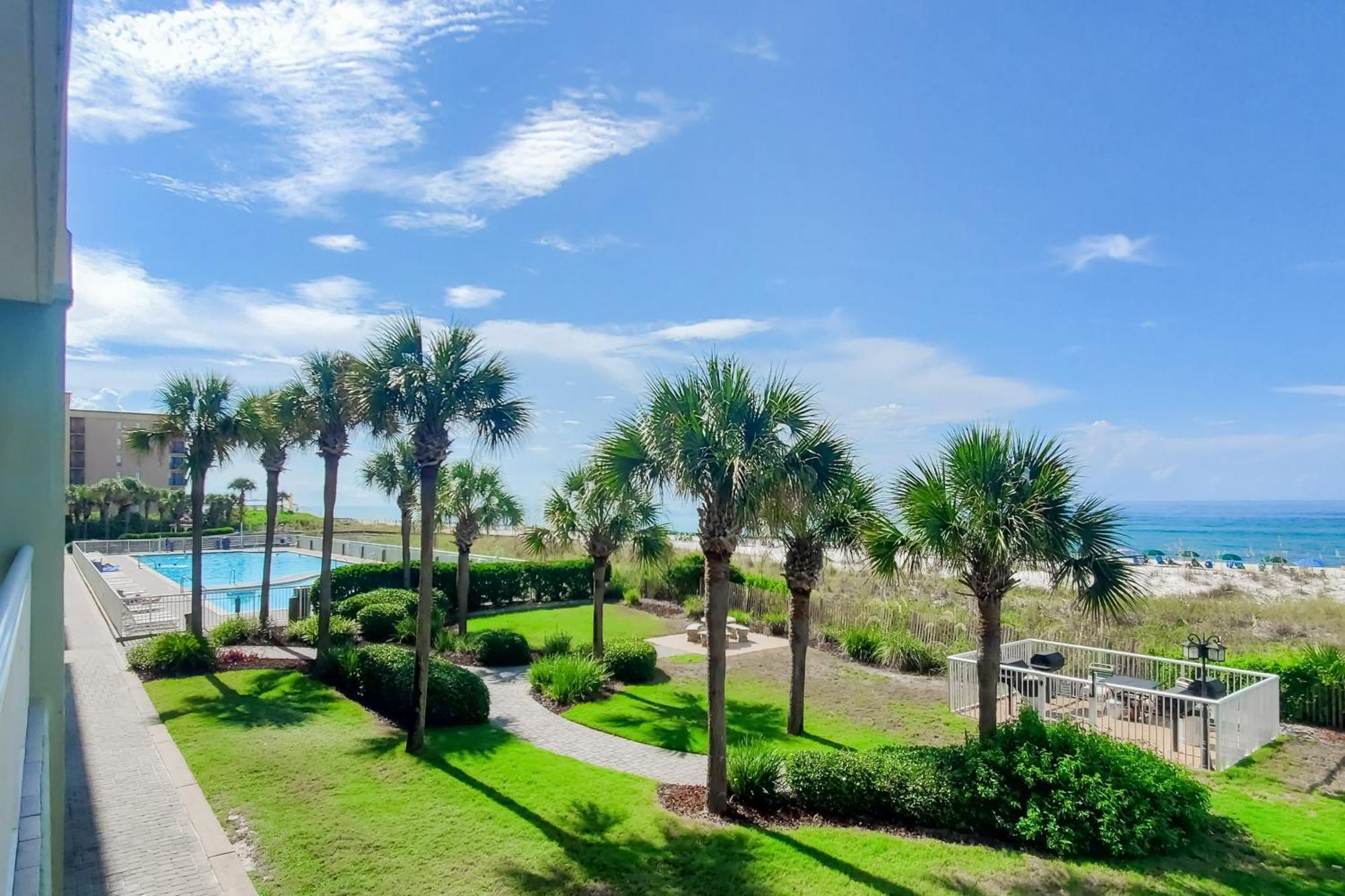 Apartment Waters Edge 203