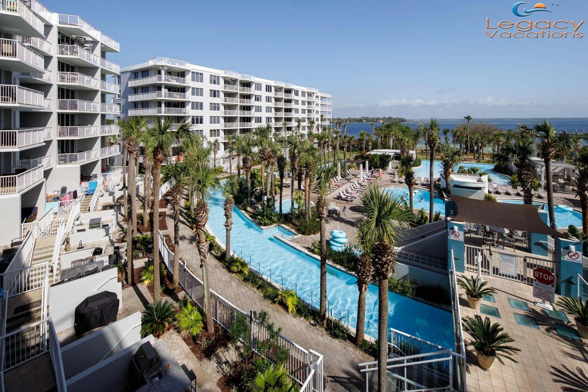 Destin West Pelican#408-resort Corner Lazy River! Holiday home Fort Walton Beach