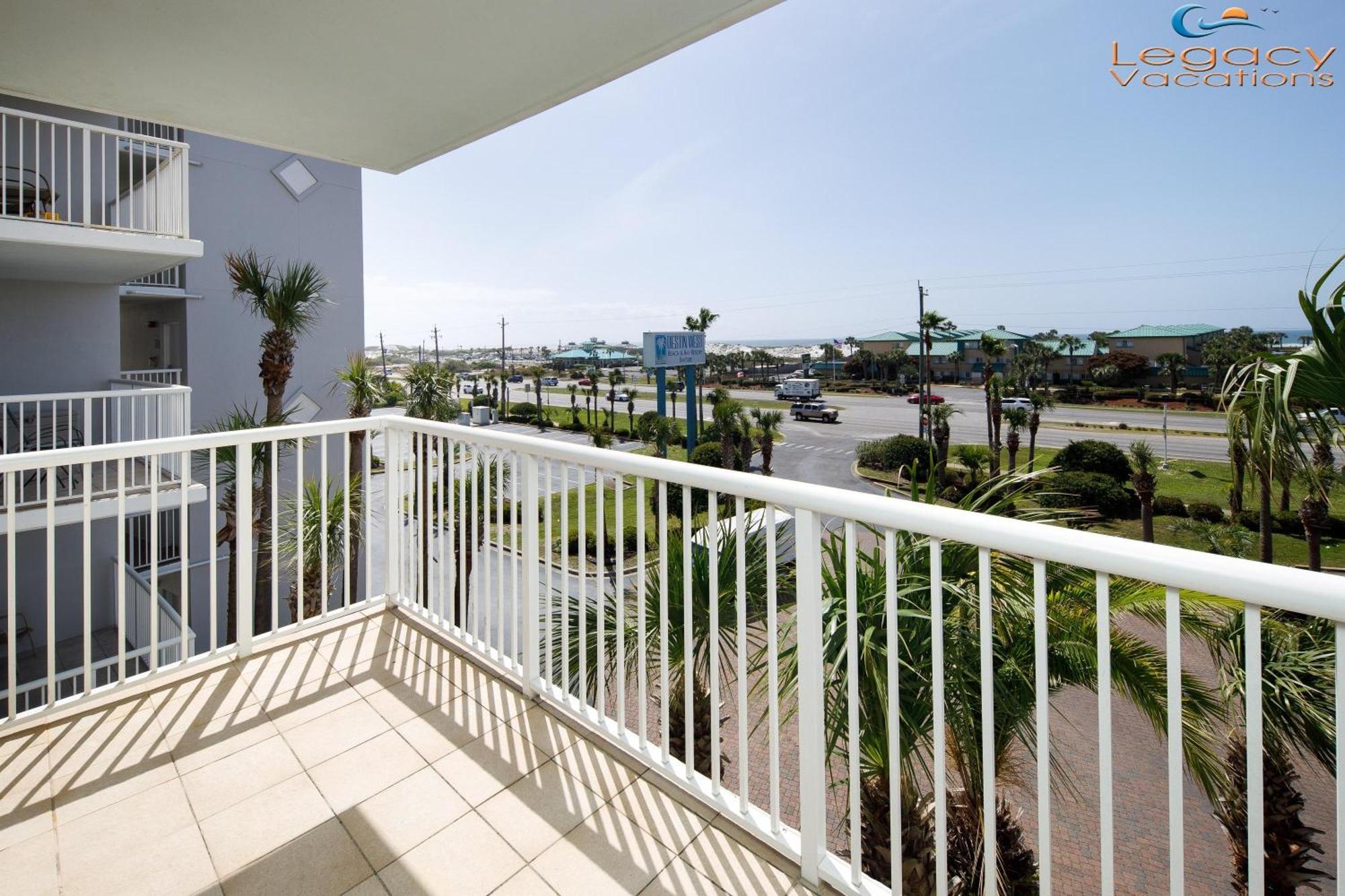 Destin West Pelican#408-resort Corner Lazy River! * Fort Walton Beach