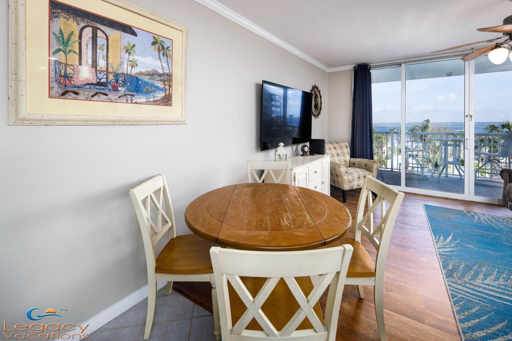 Destin West Pelican#408-resort Corner Lazy River! Holiday home Fort Walton Beach