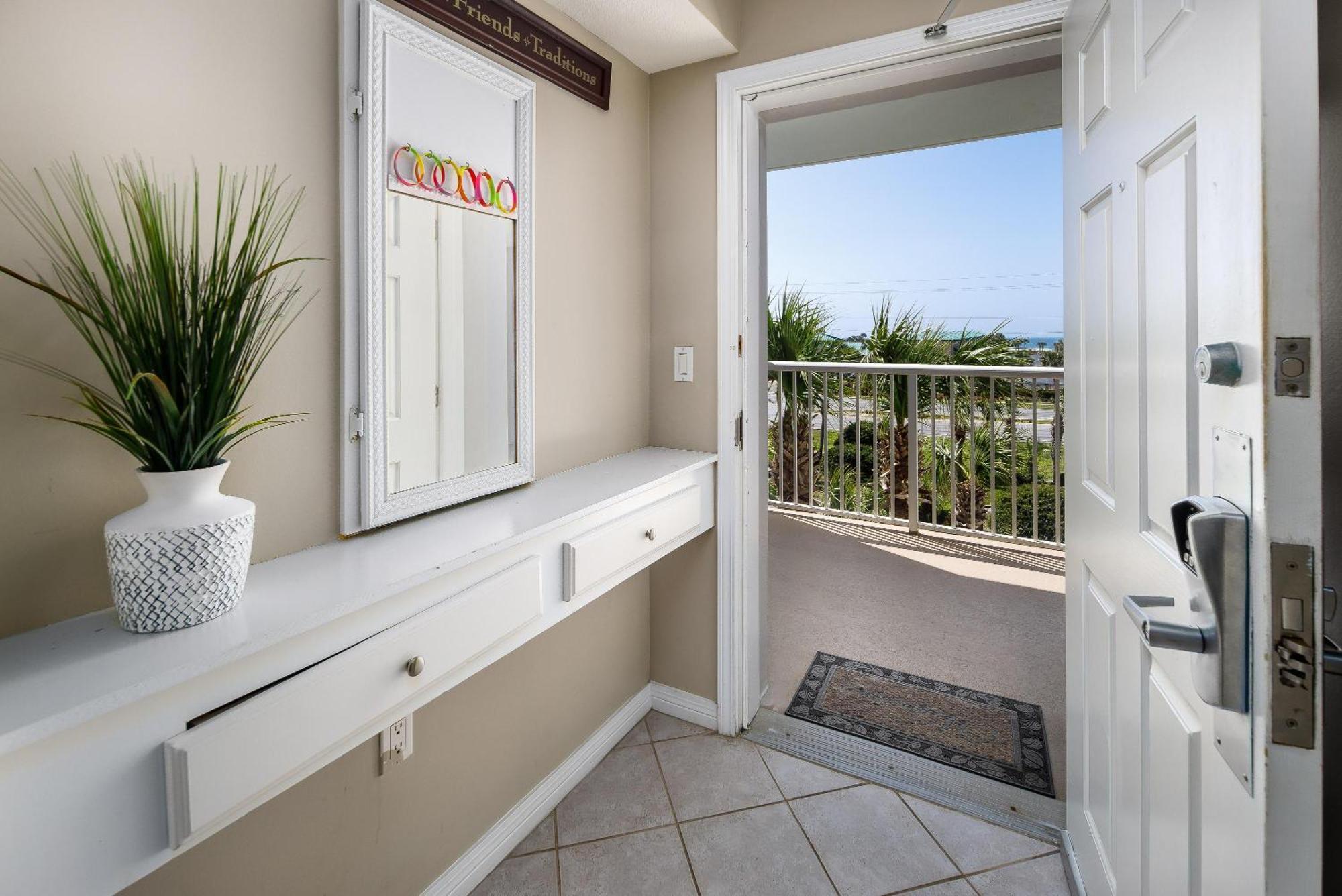 Destin West Pelican#408-resort Corner Lazy River! *