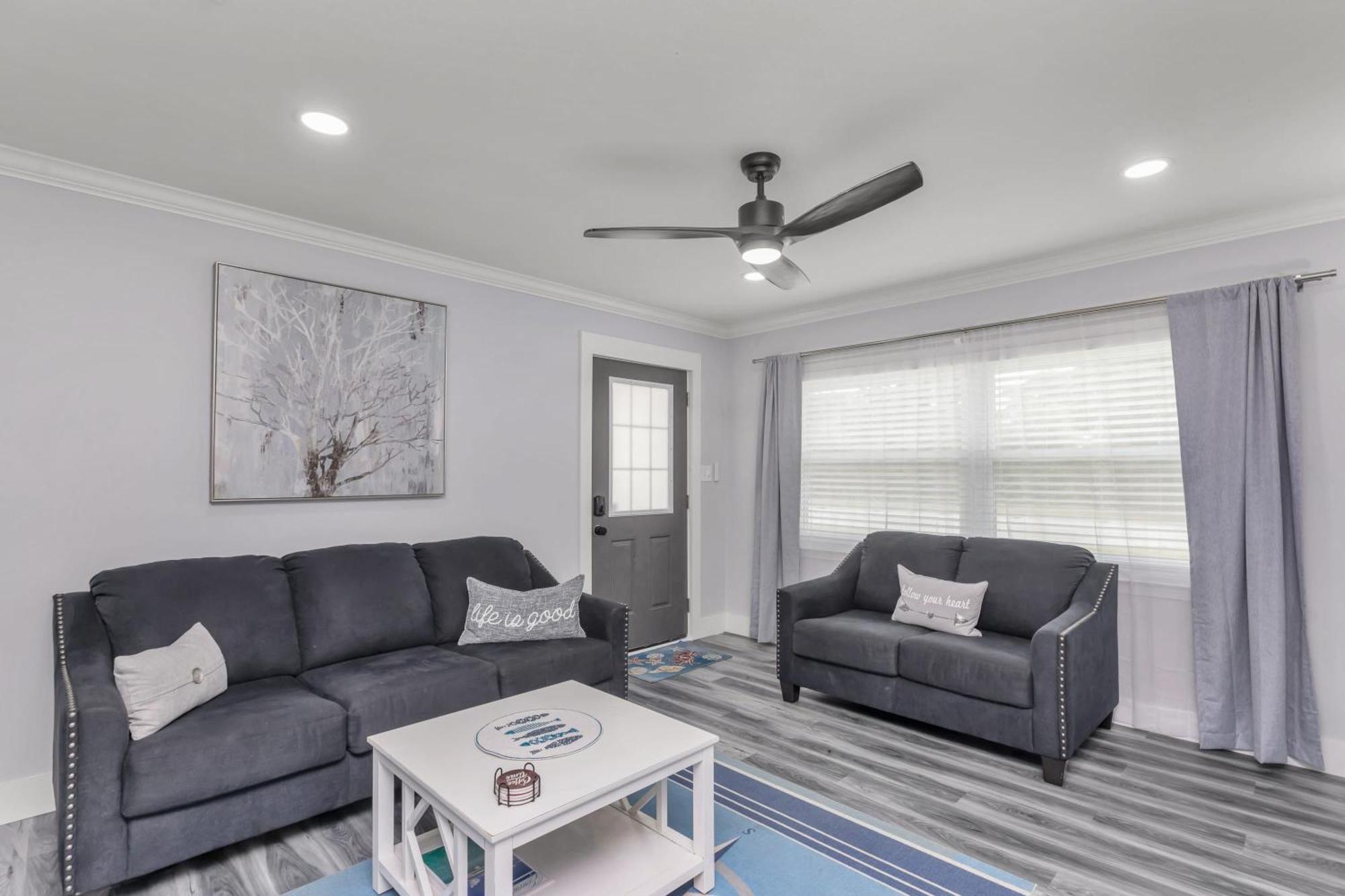 Memorial House - Ping Pong, Grill, Arcade, Beach! Holiday home Fort Walton Beach