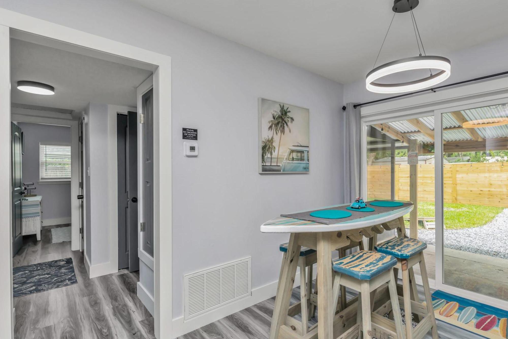 Memorial House - Ping Pong, Grill, Arcade, Beach! *