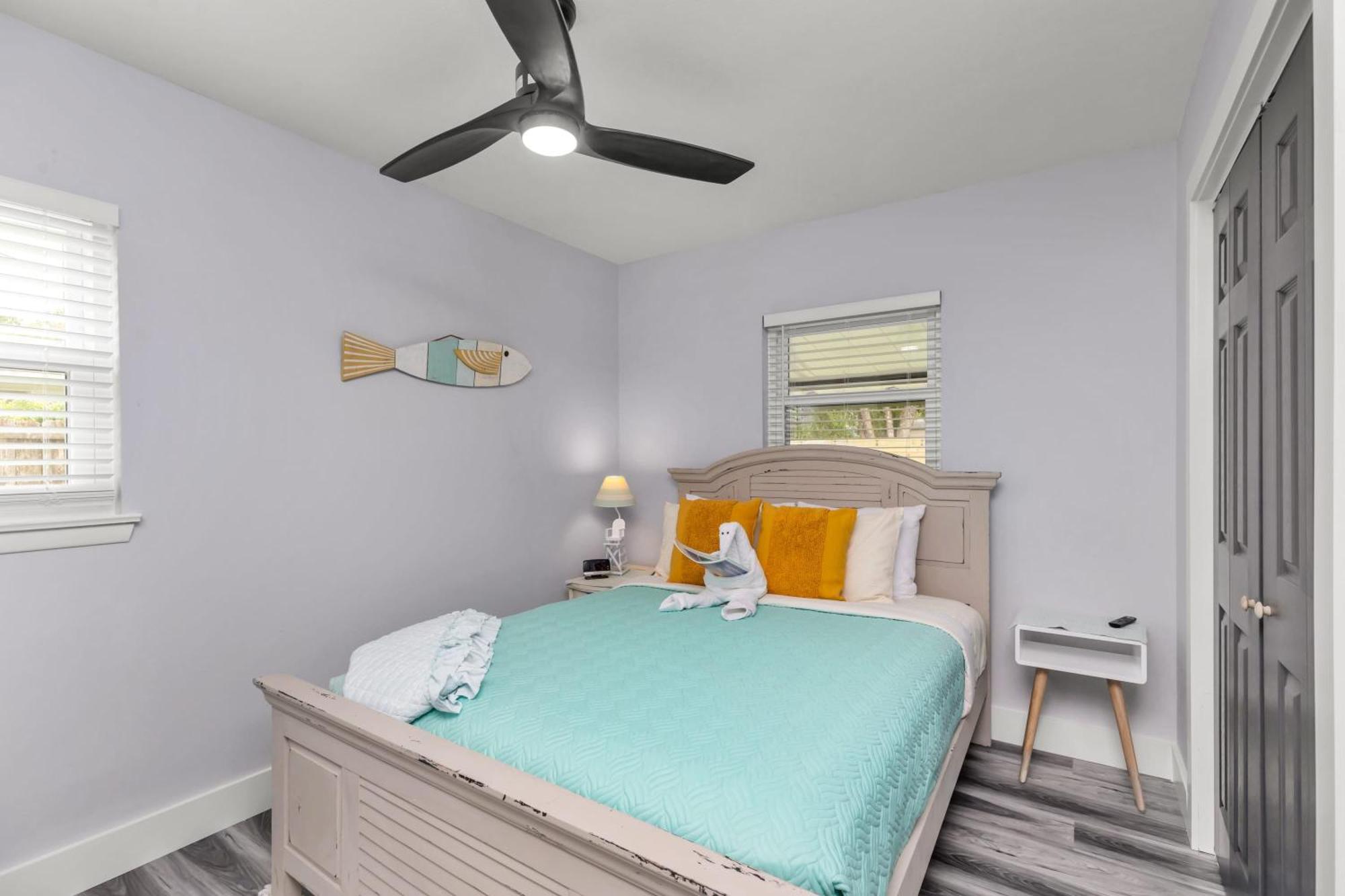 Memorial House - Ping Pong, Grill, Arcade, Beach! Fort Walton Beach