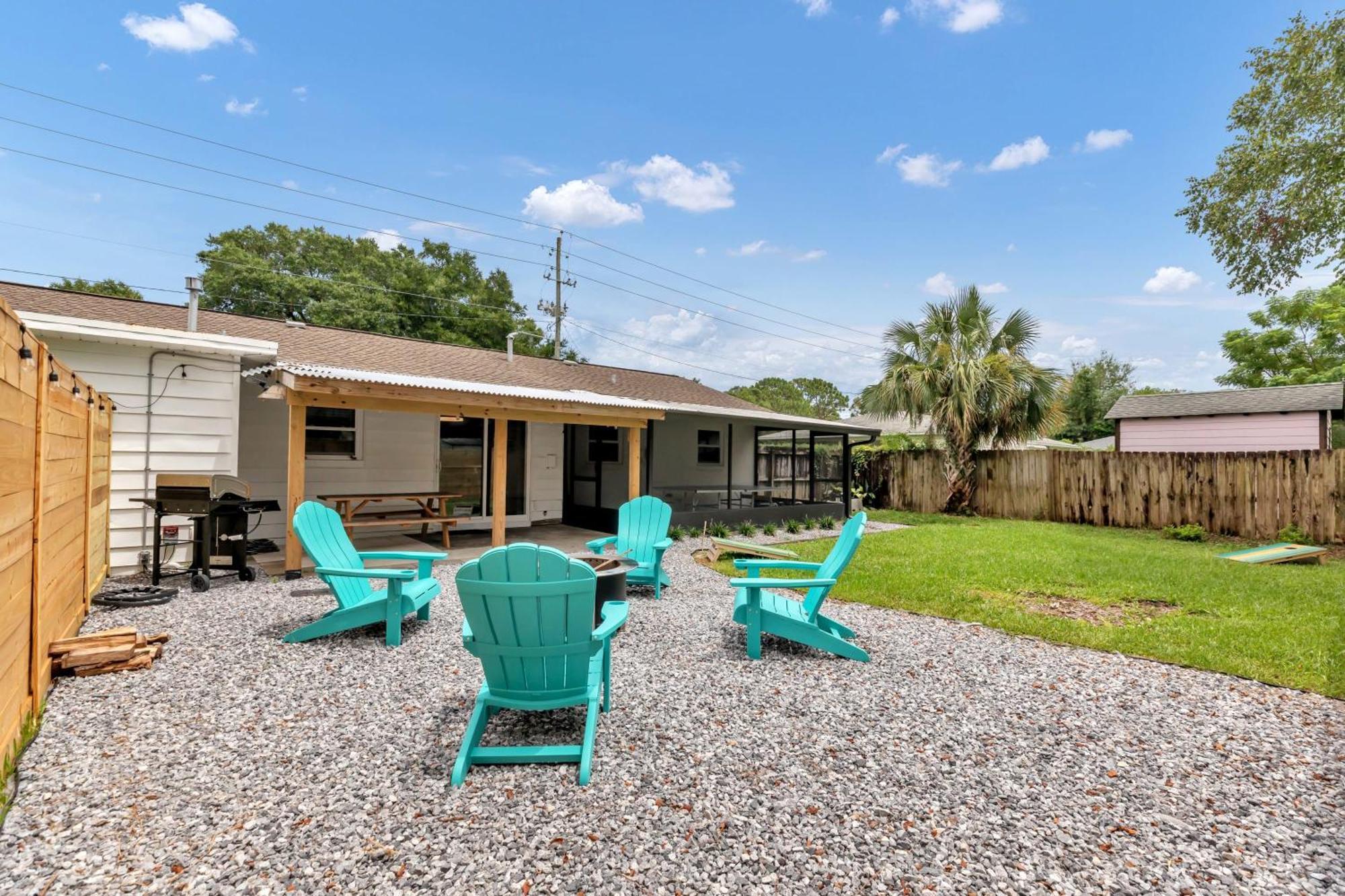 Holiday home Memorial House - Ping Pong, Grill, Arcade, Beach!