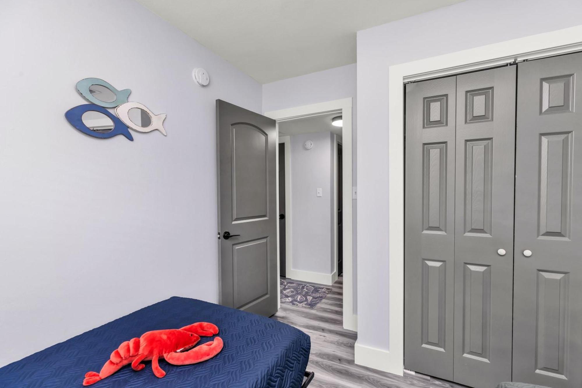 Memorial House - Ping Pong, Grill, Arcade, Beach! Fort Walton Beach