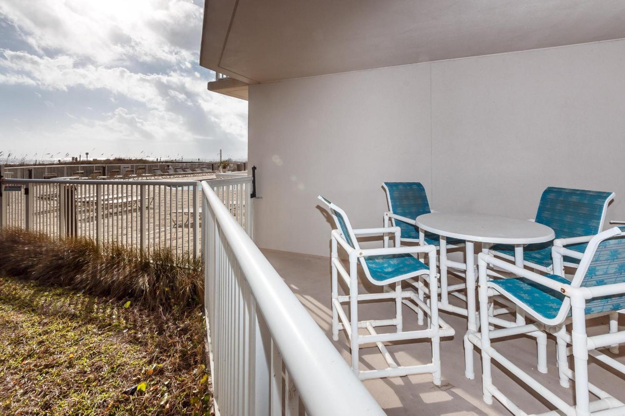 Smp 101 - 3 Bedroom Bchfront Poolside - Sleeps 9! Apartment Fort Walton Beach