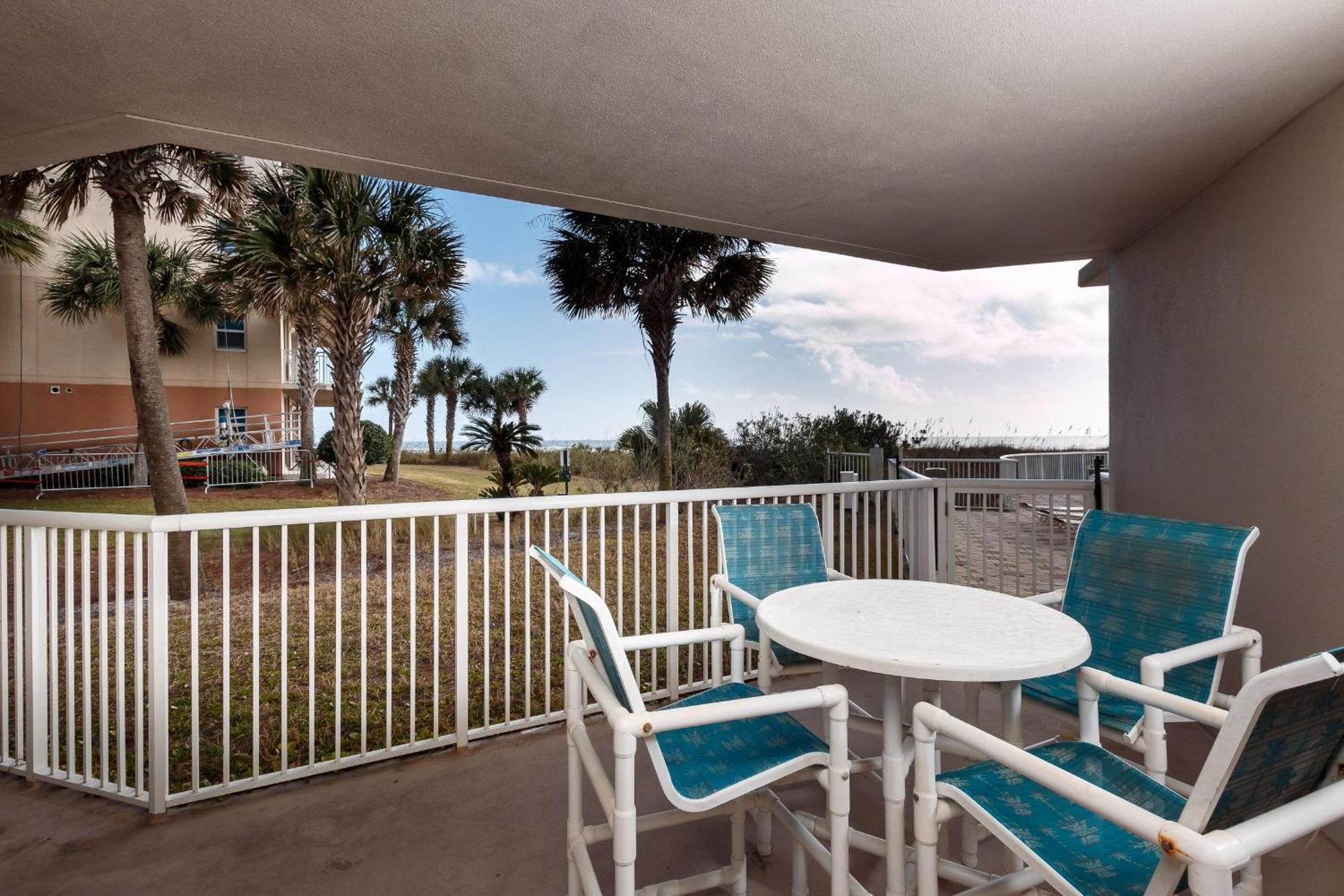 Smp 101 - 3 Bedroom Bchfront Poolside - Sleeps 9! *
