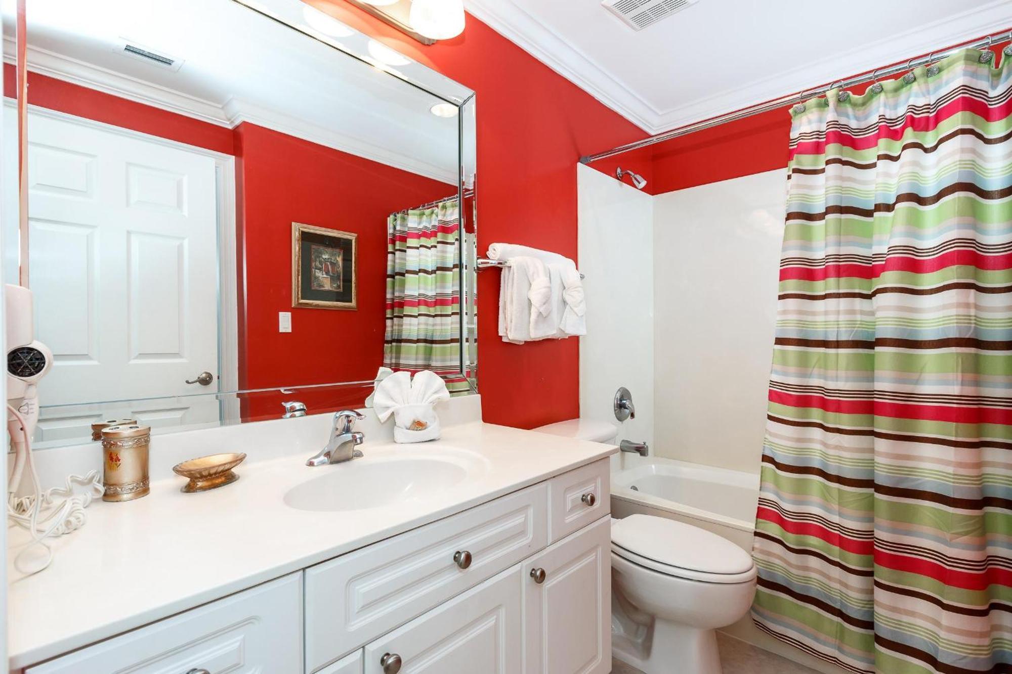 Apartment Smp 101 - 3 Bedroom Bchfront Poolside - Sleeps 9! *