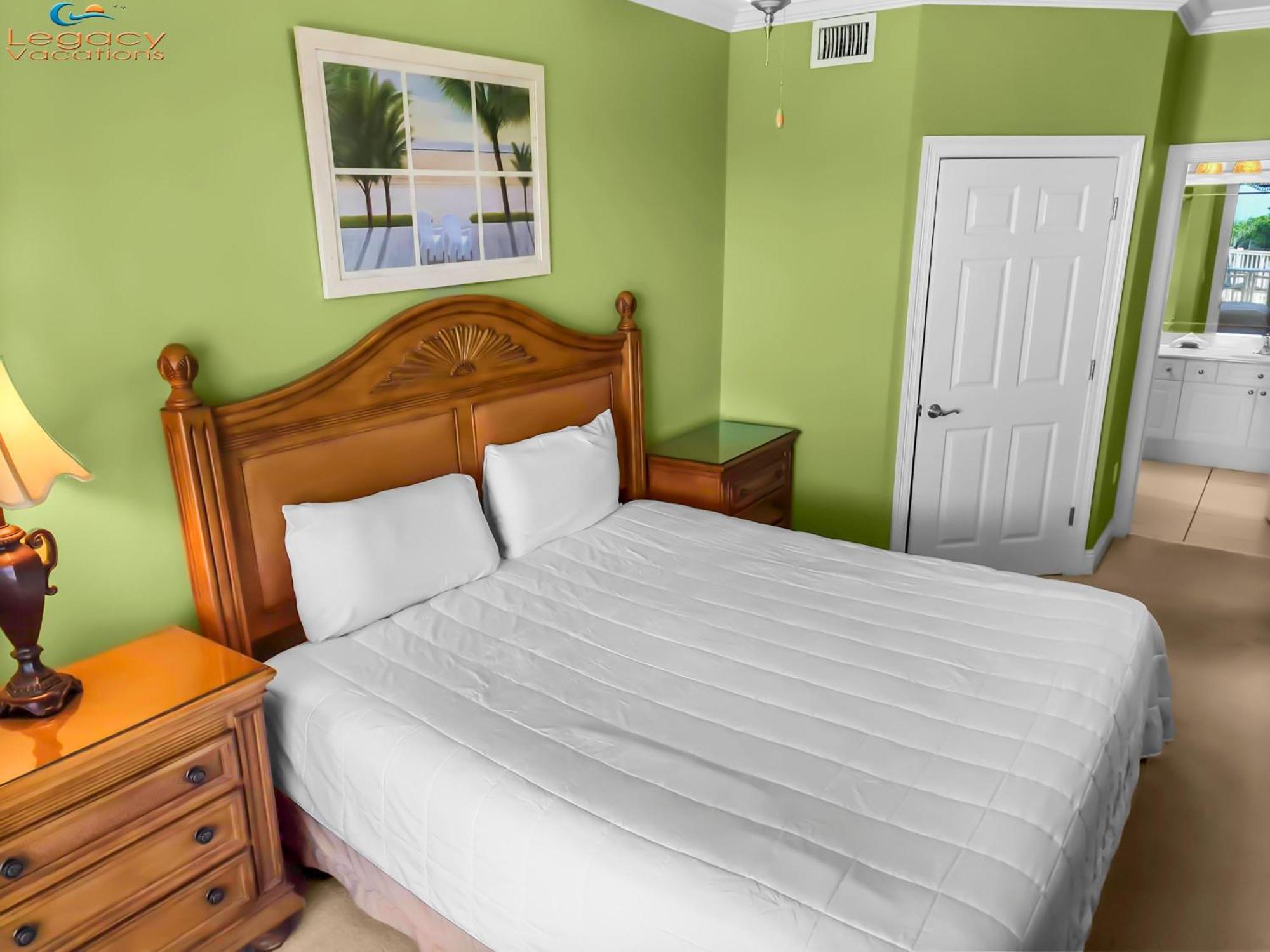 Smp 101 - 3 Bedroom Bchfront Poolside - Sleeps 9!