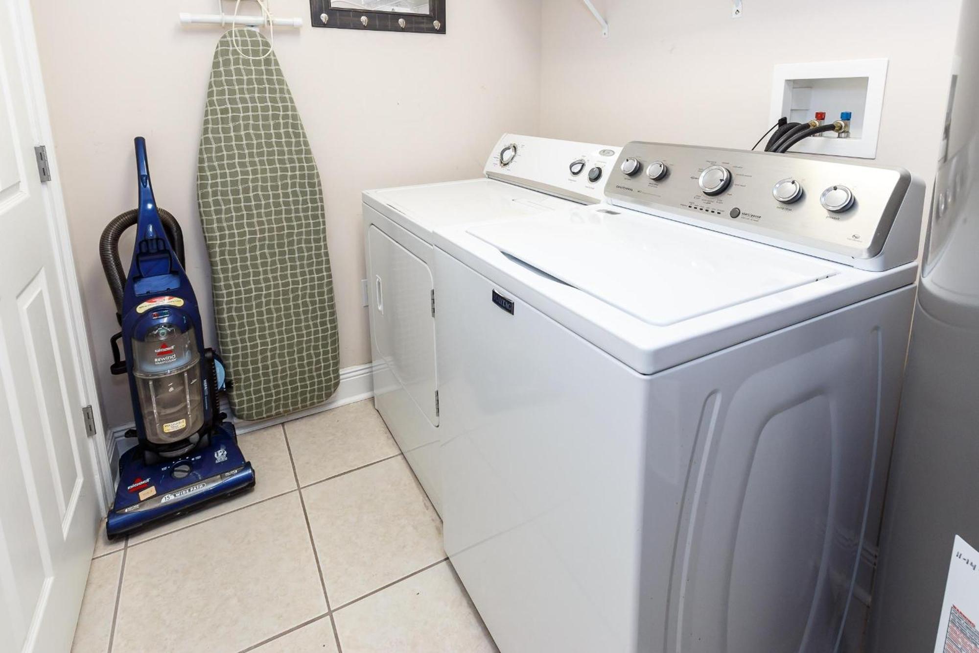 Smp 101 - 3 Bedroom Bchfront Poolside - Sleeps 9! Apartment *