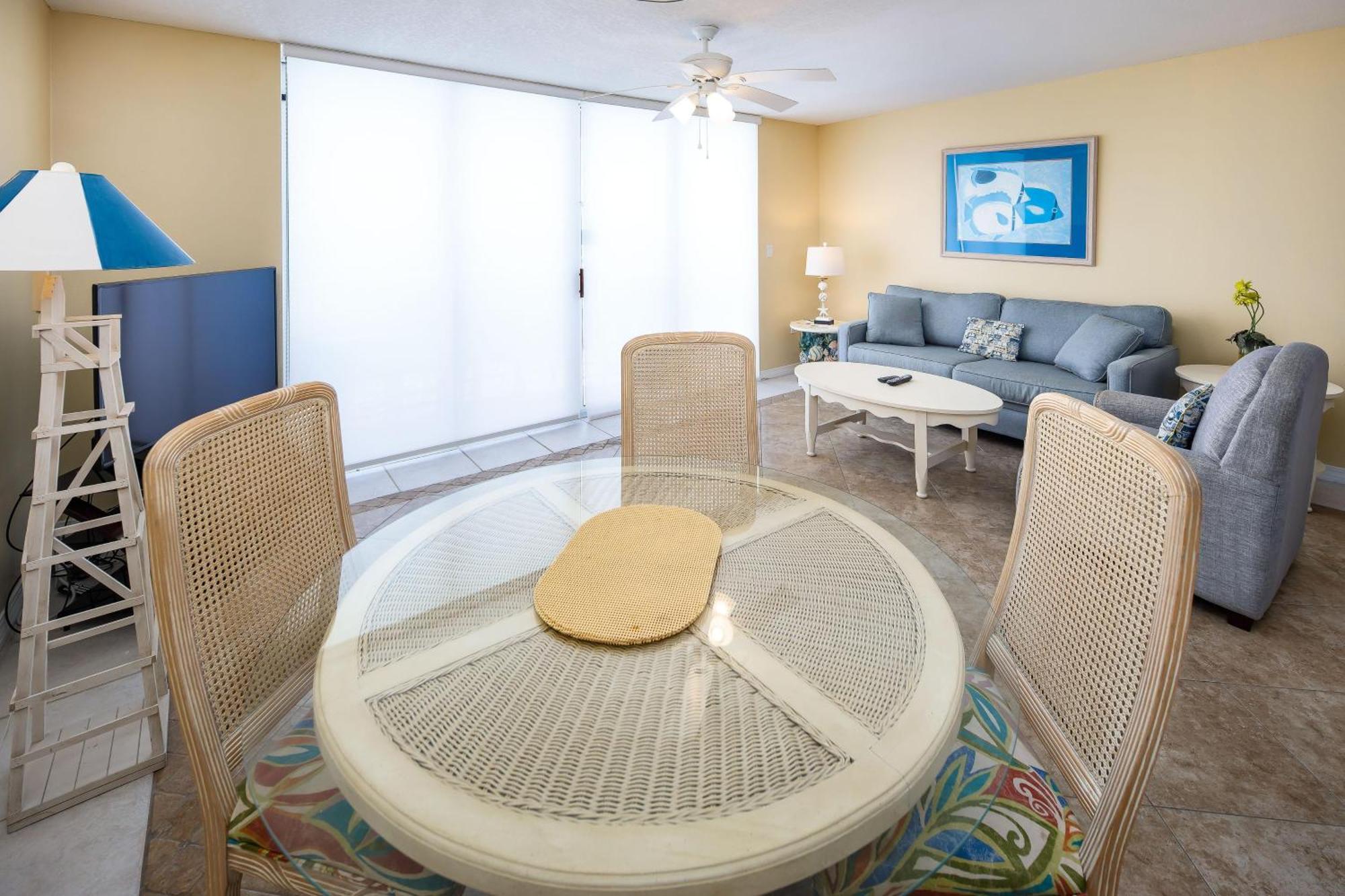 Island Princess 208 * Fort Walton Beach