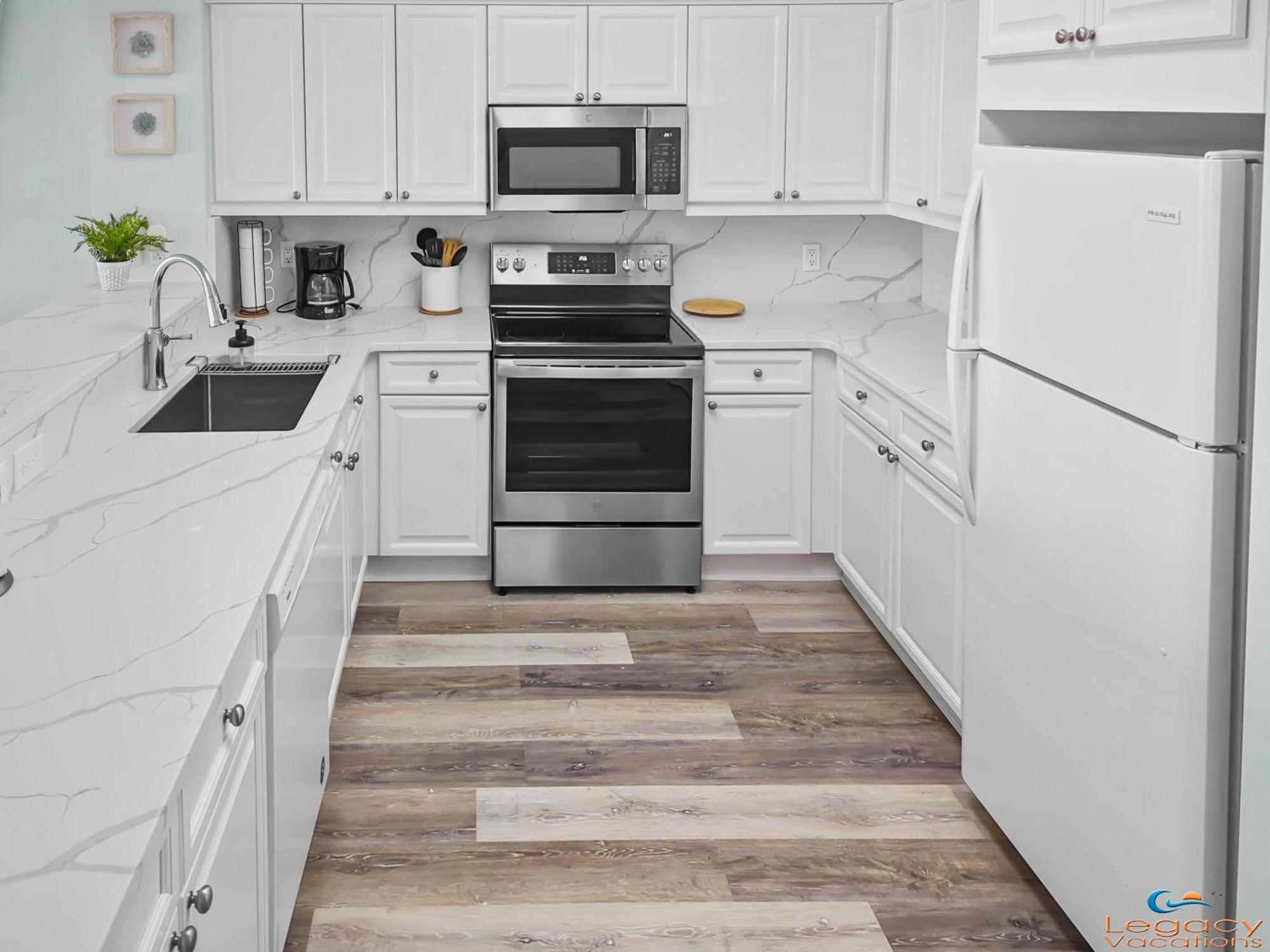 Smp 503 - Updated Beachfront - Free Service!