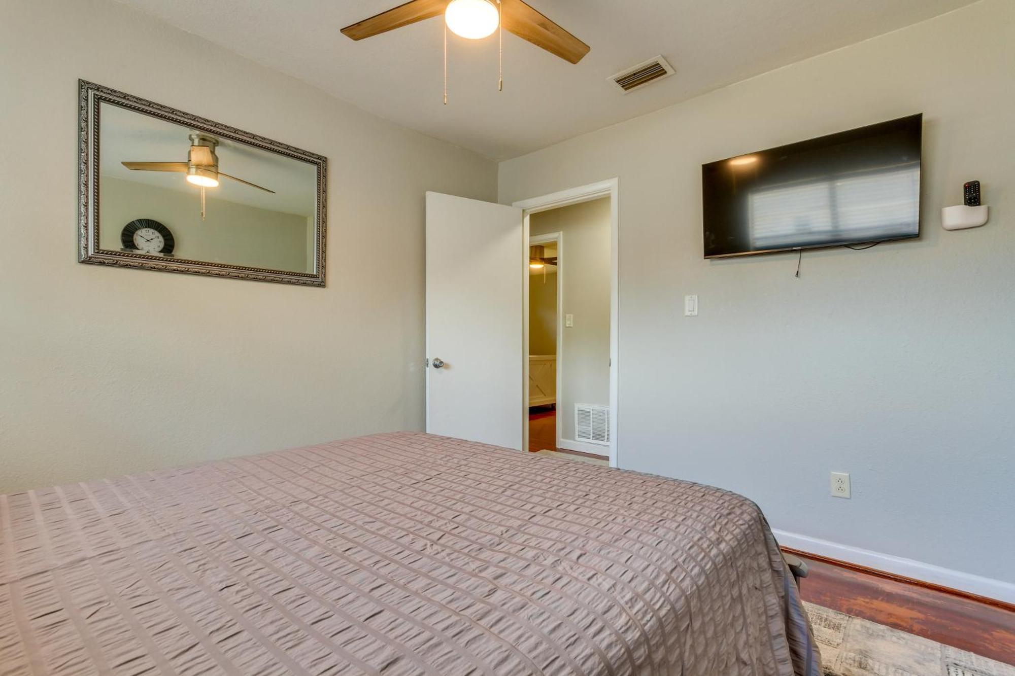 Sunny Walton Vacation With Yard! * Fort Walton Beach