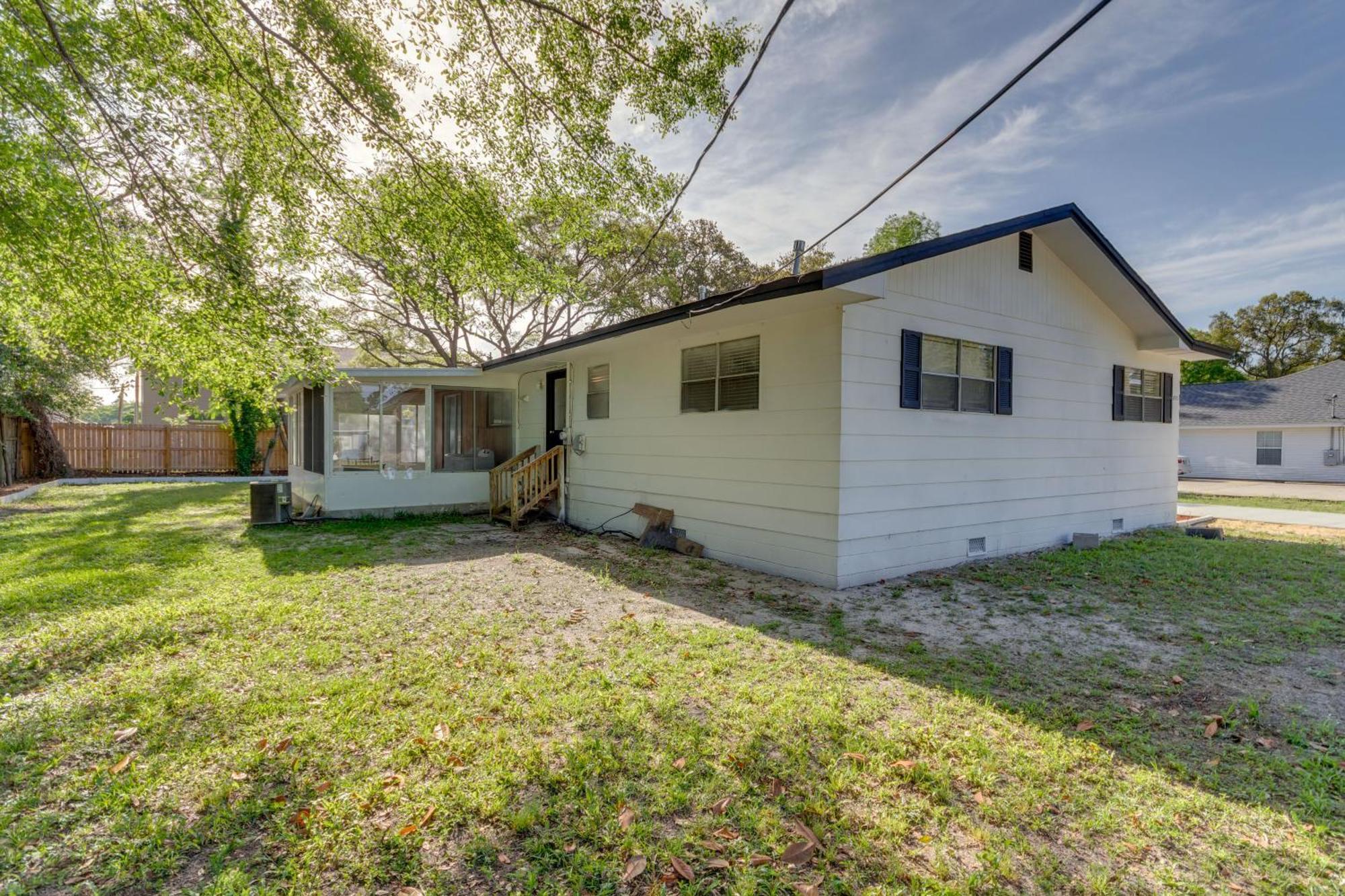 Sunny Walton Vacation With Yard! Holiday home Fort Walton Beach