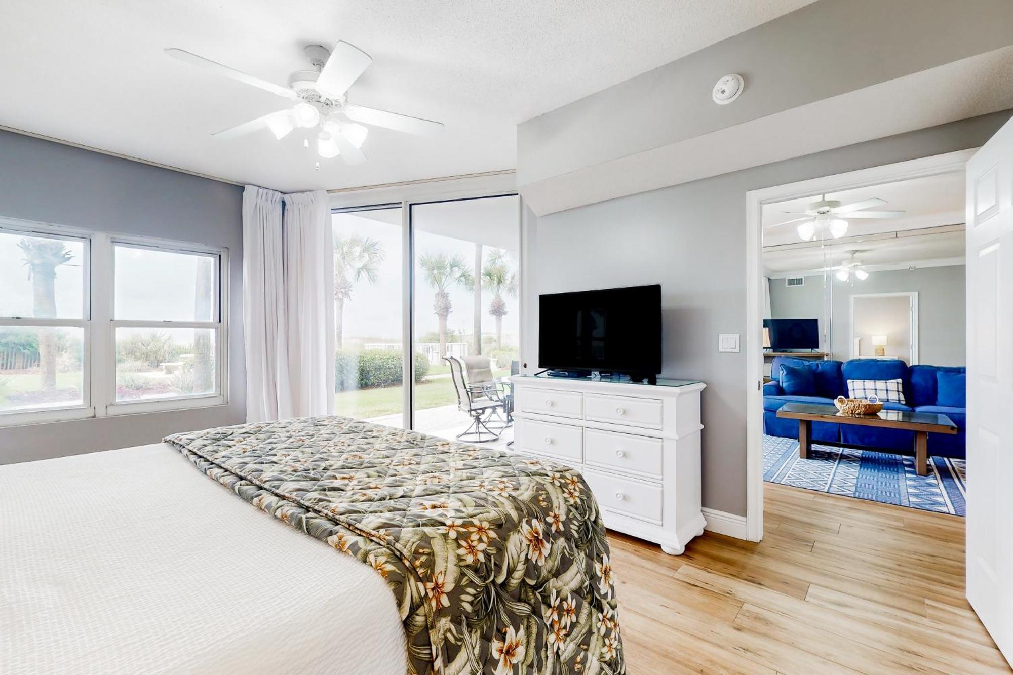 Apartment Waters Edge 105 *