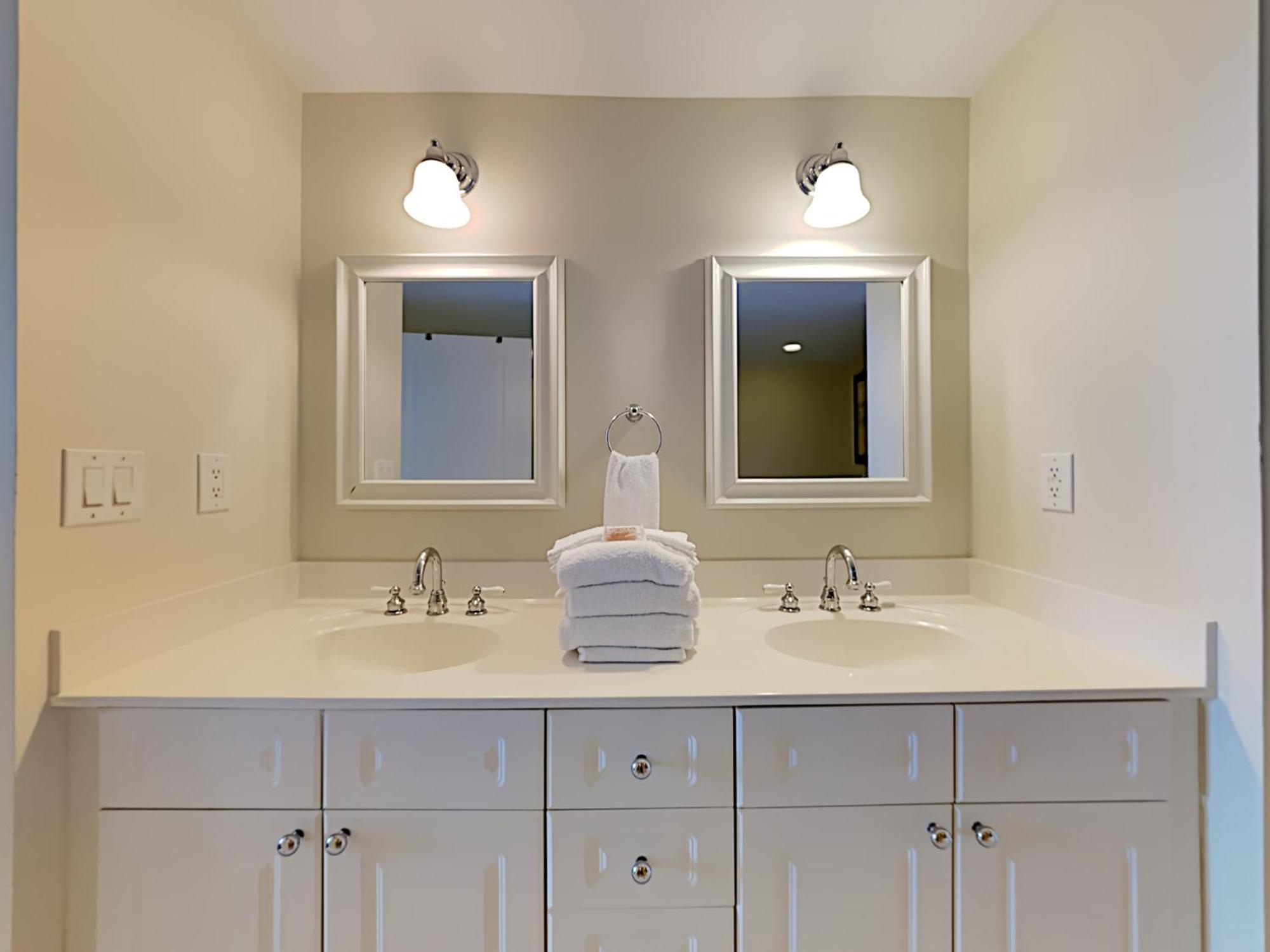 Waterscape A619 Apartment