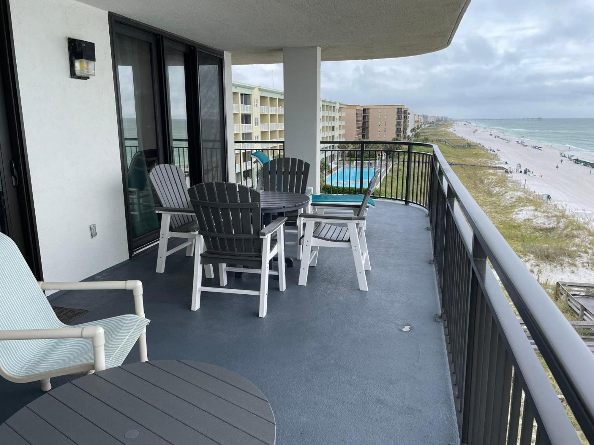 Nautilus 1606 Gulf Front 2 Bedroom 6th Floor Huge Wraparound Balcony Holiday home *
