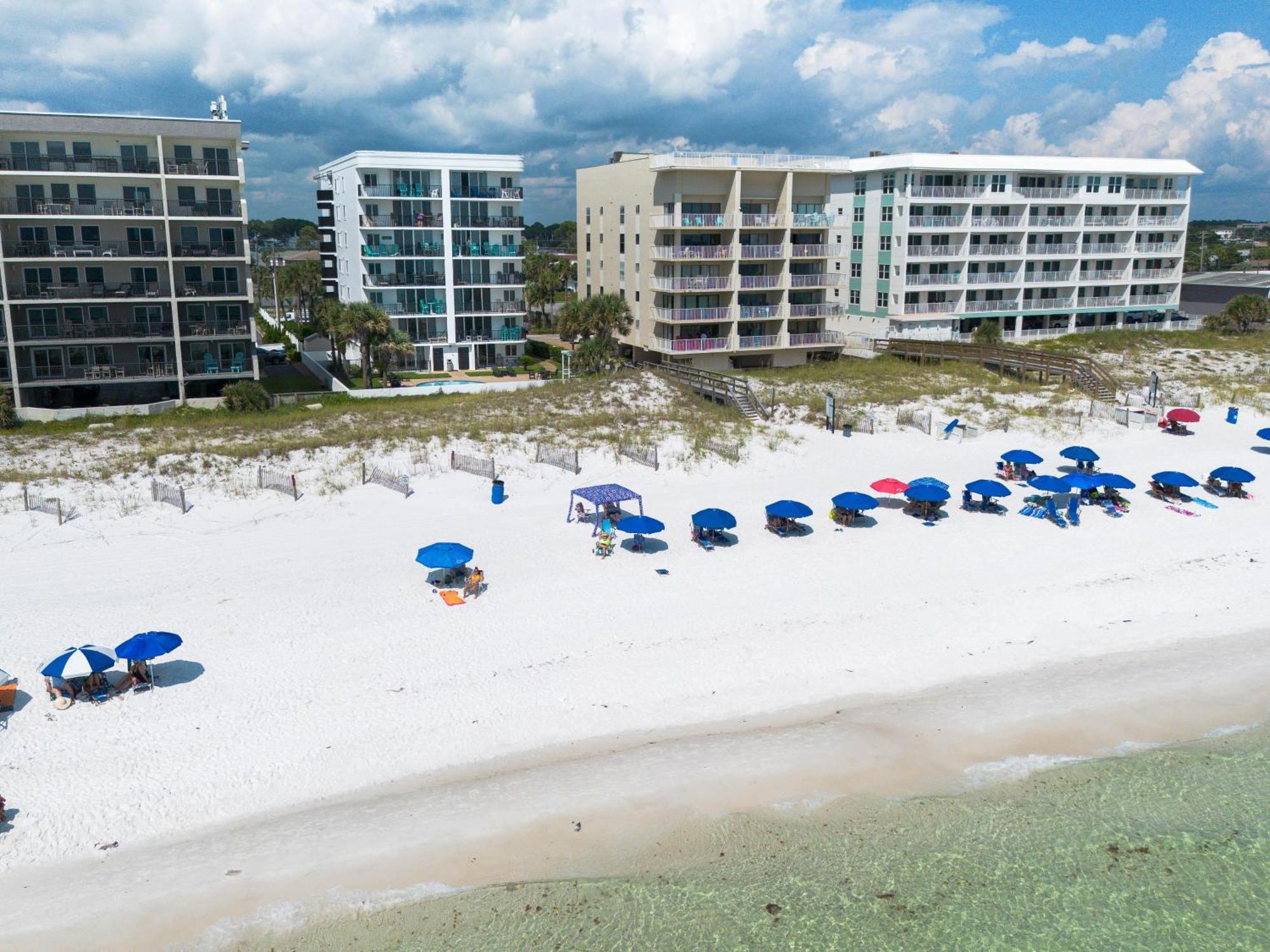 Dune Pointe 201 Apartment