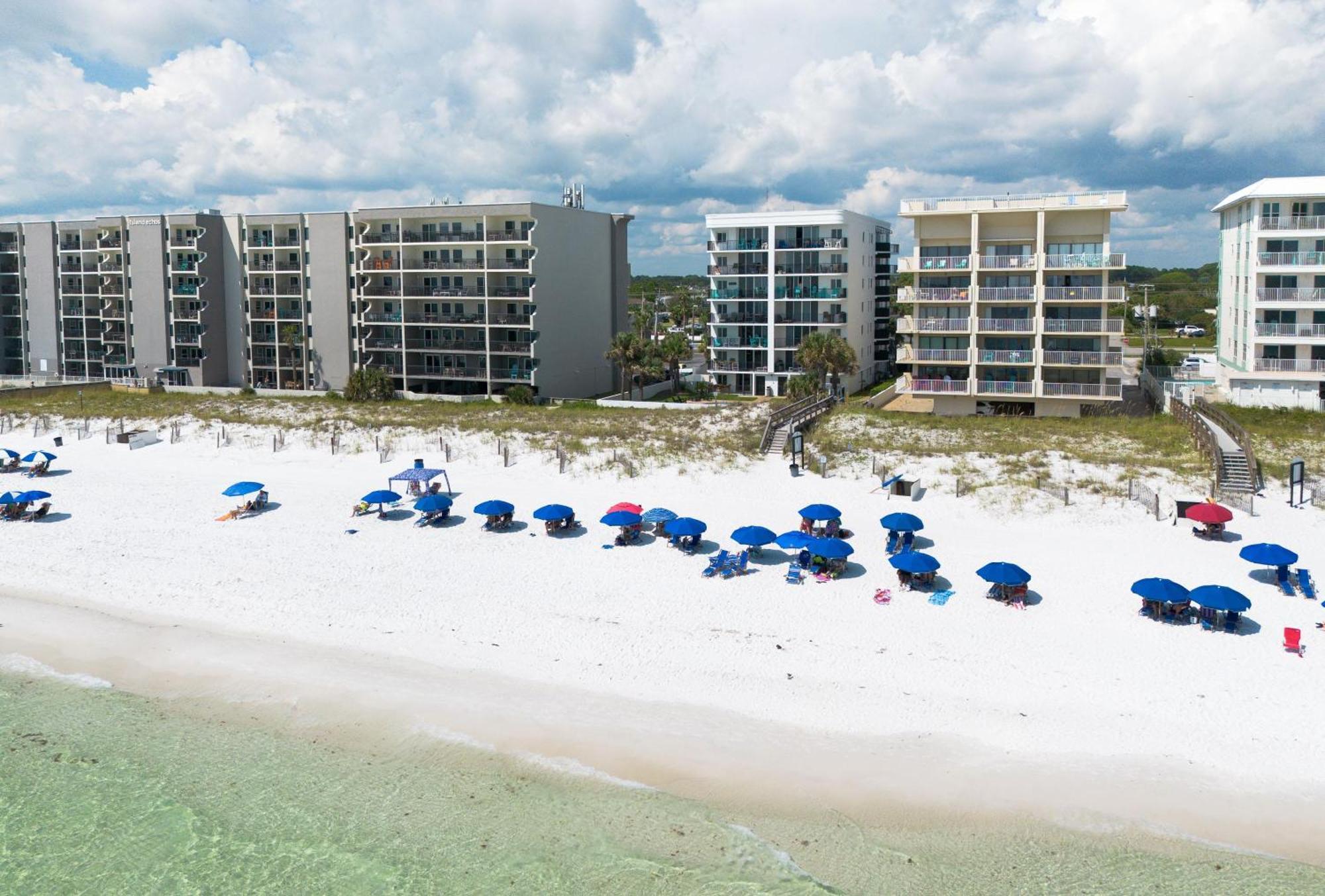 Dune Pointe 201 Apartment *