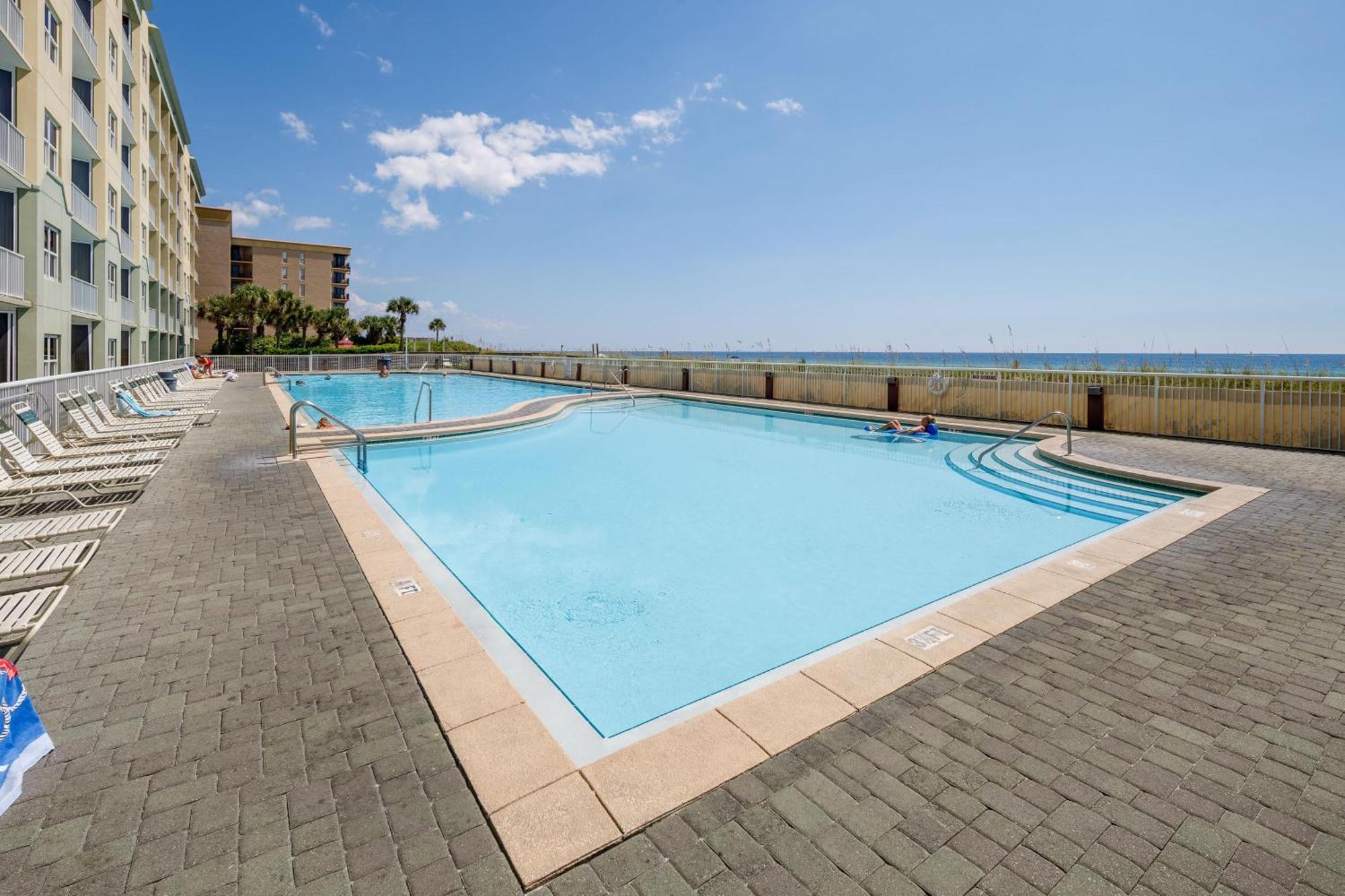 Apartment Waters Edge 507
