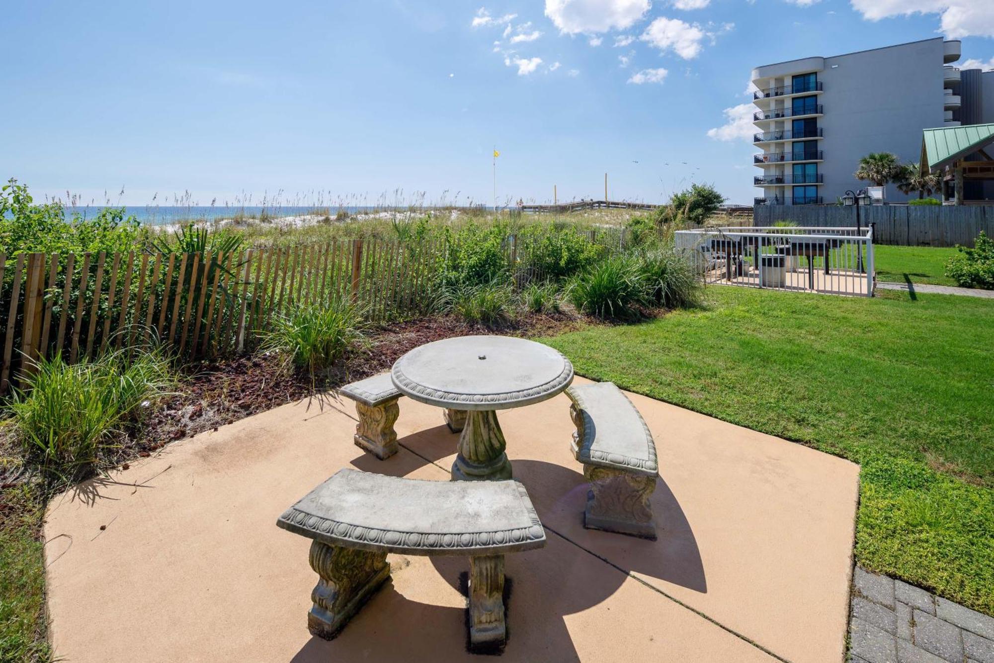 Waters Edge 507 *