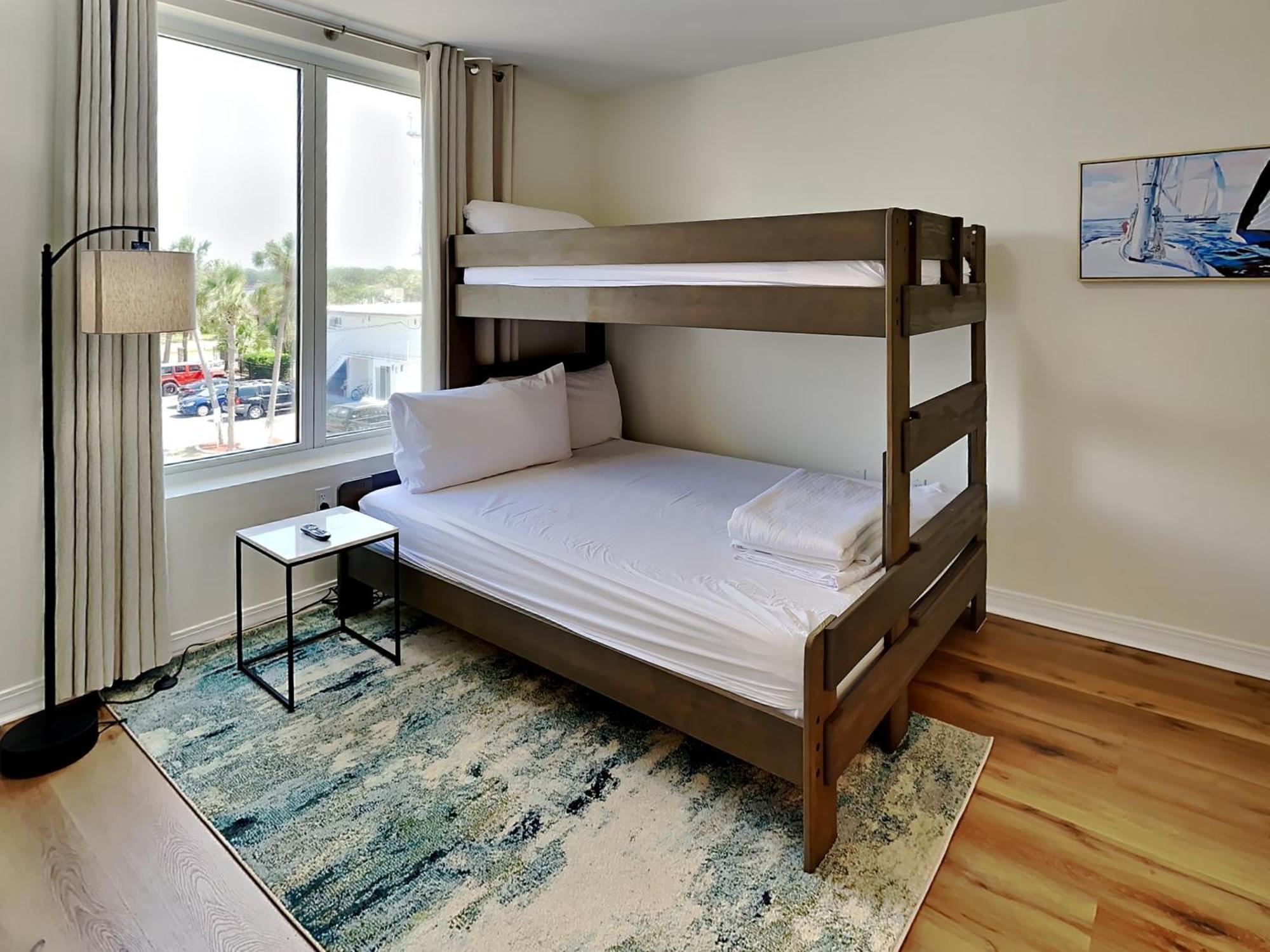 Apartment Island Princess 300 *