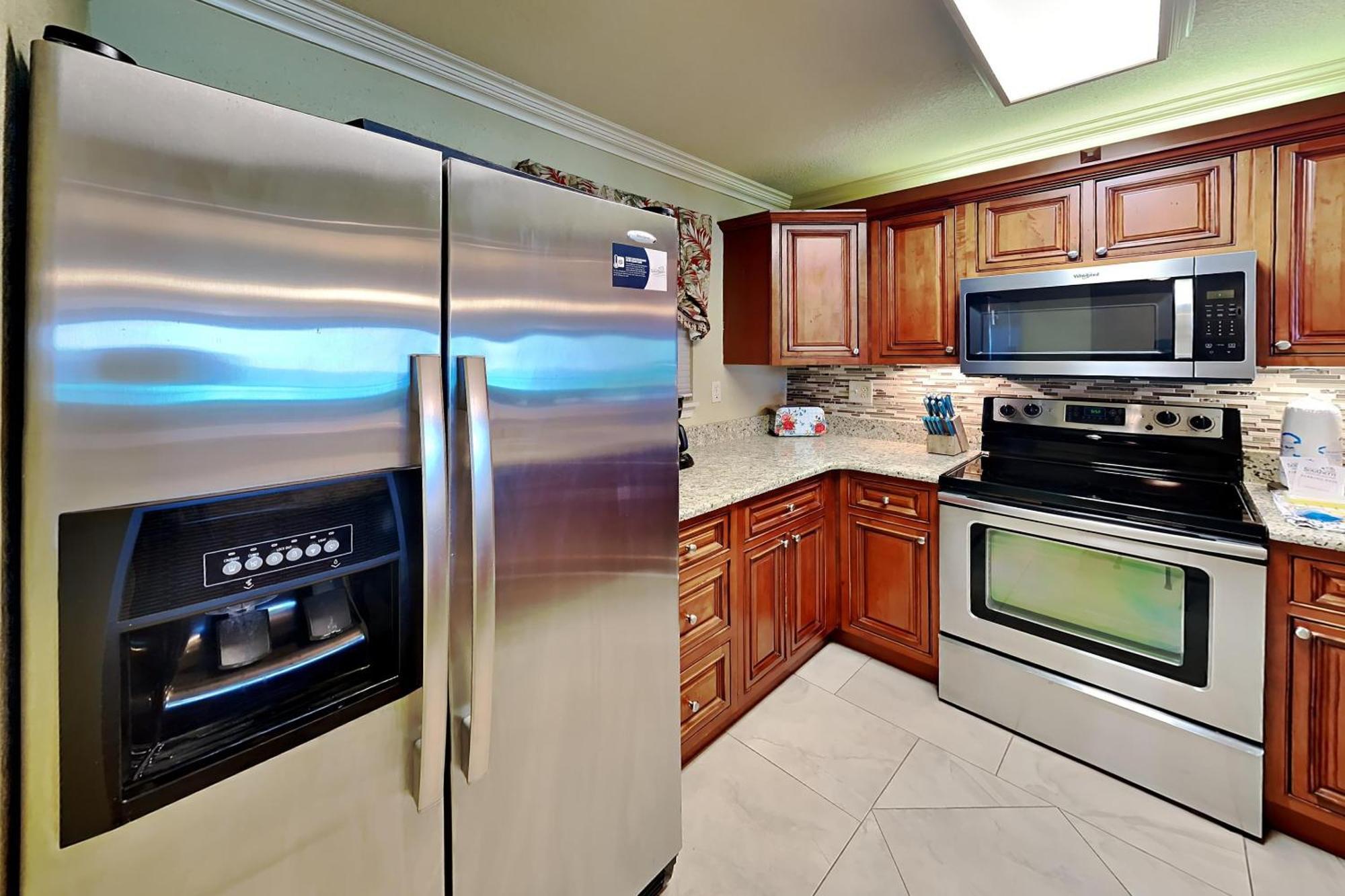 Emerald Isle Walton 300 Apartment *