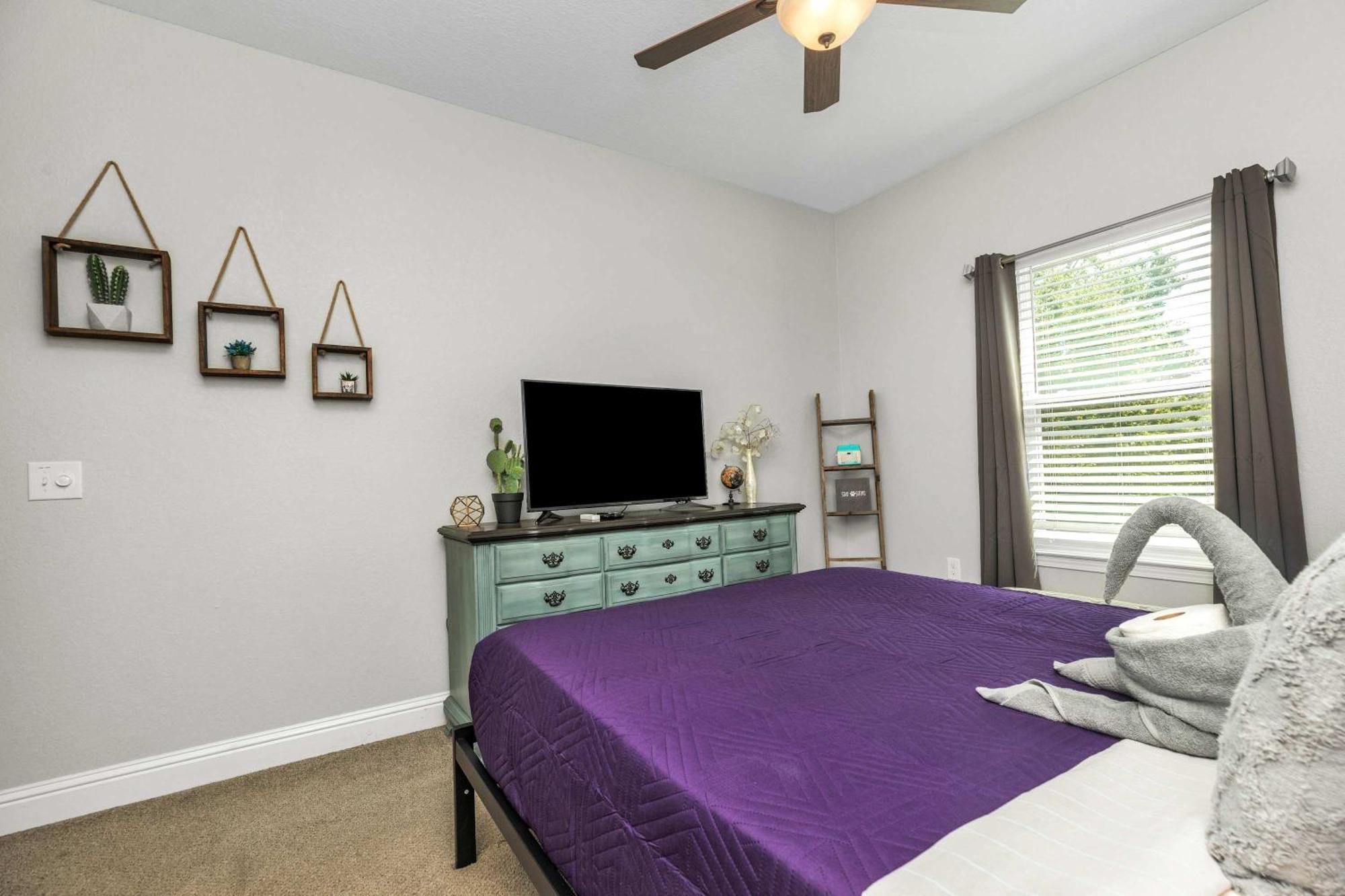 Owl's Nest - Cozy Townhome Close To Beaches, Attractions & More! *