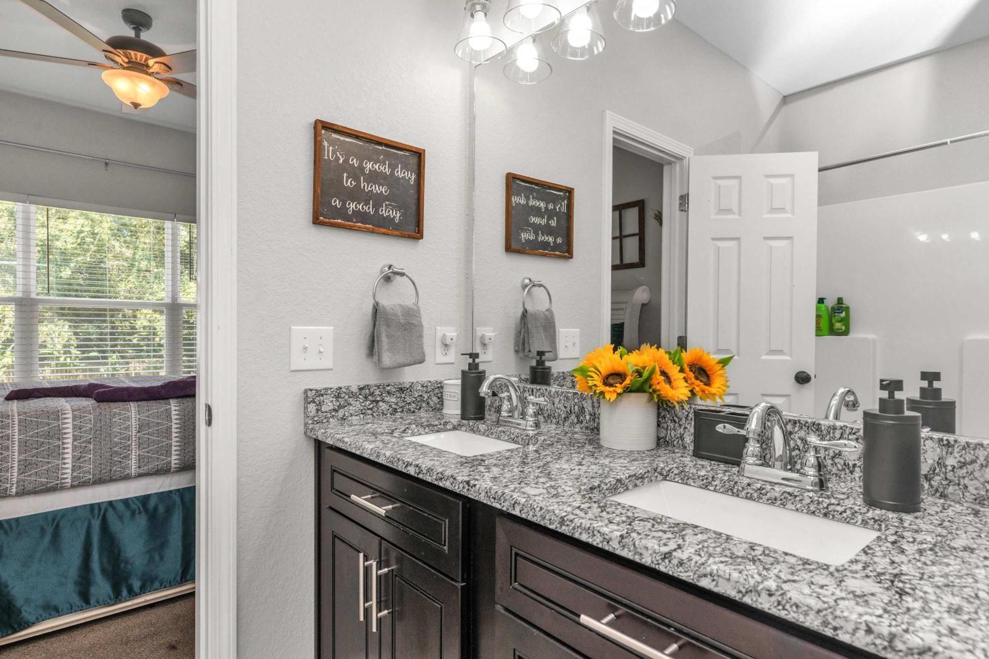 Holiday home Owl's Nest - Cozy Townhome Close To Beaches, Attractions & More!