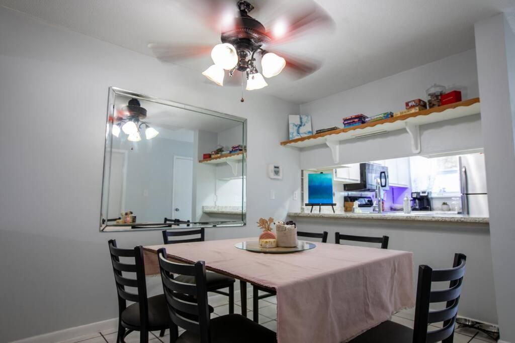 Peaceful Townhouse 1 Mile To Okaloosa Island Relax Replenish Holiday home *