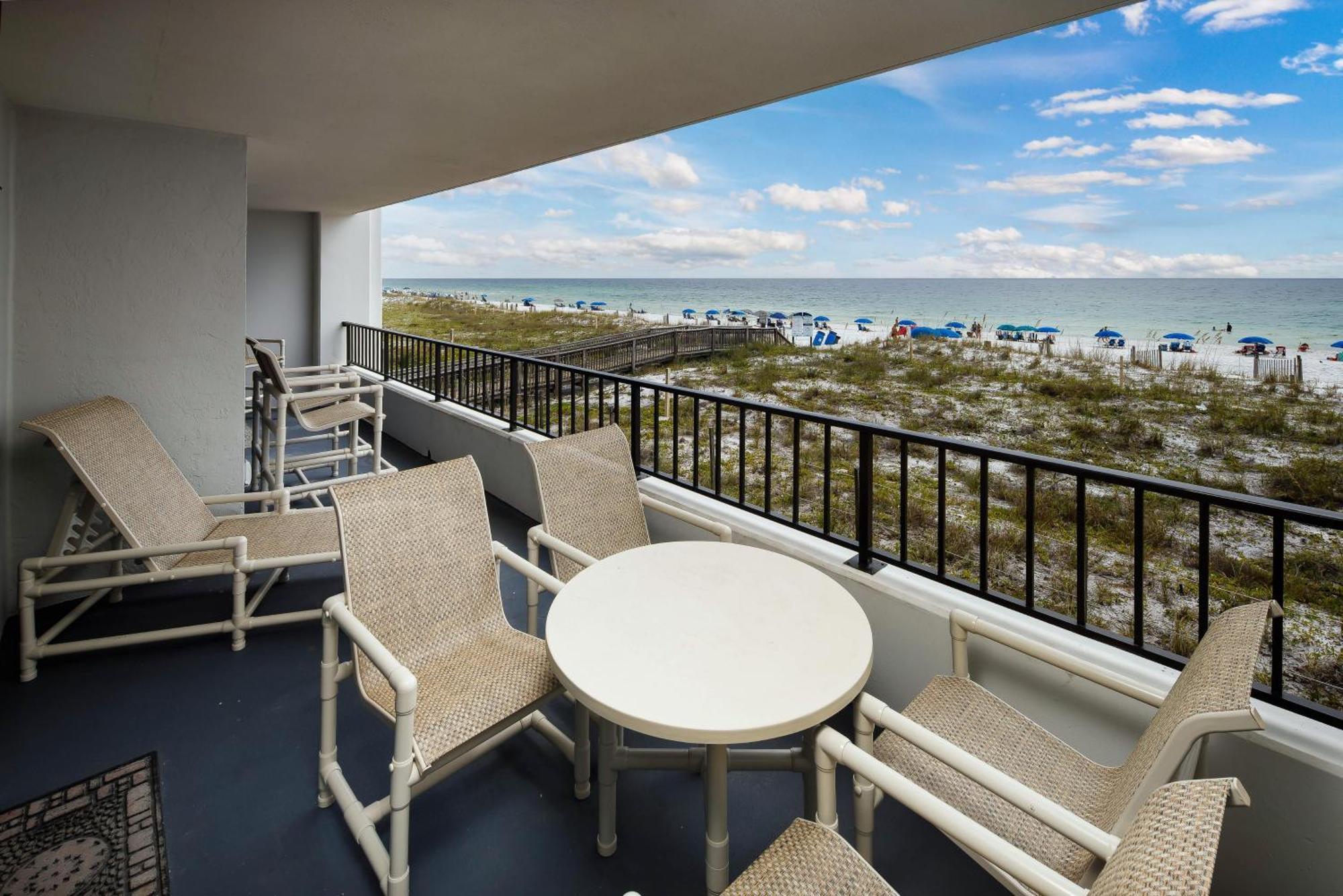 Surf Dweller 208 Apartment *