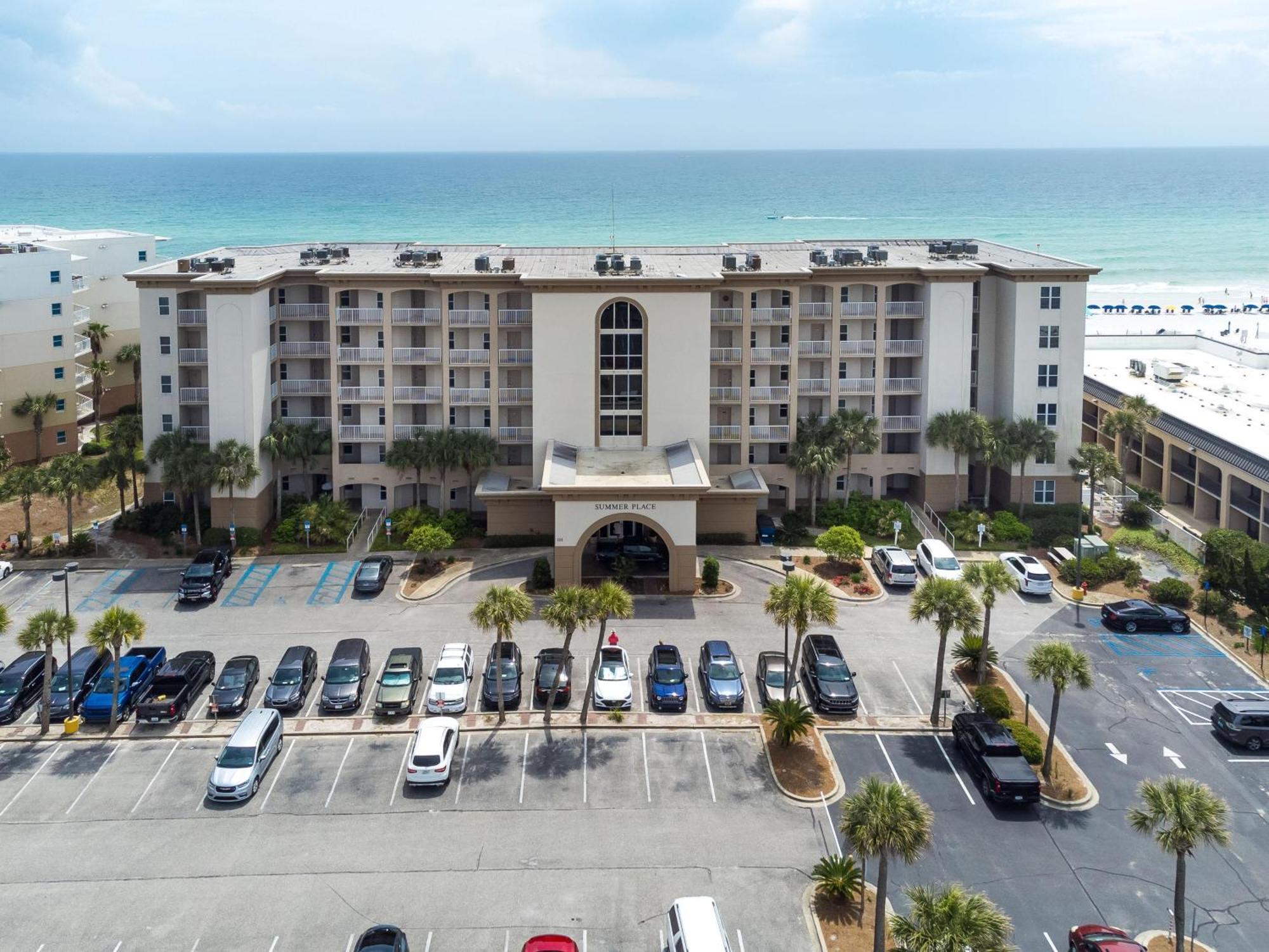 Summer Place 302
