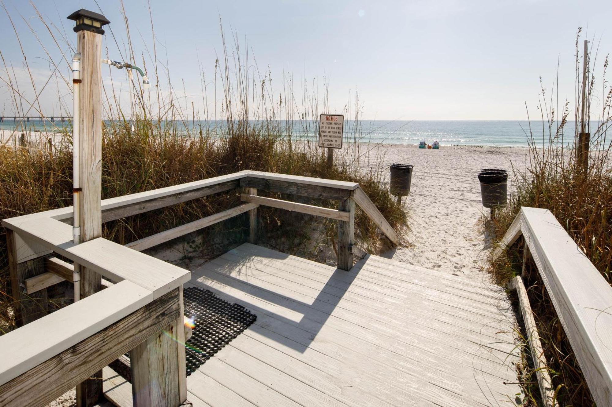 Summer Place 302