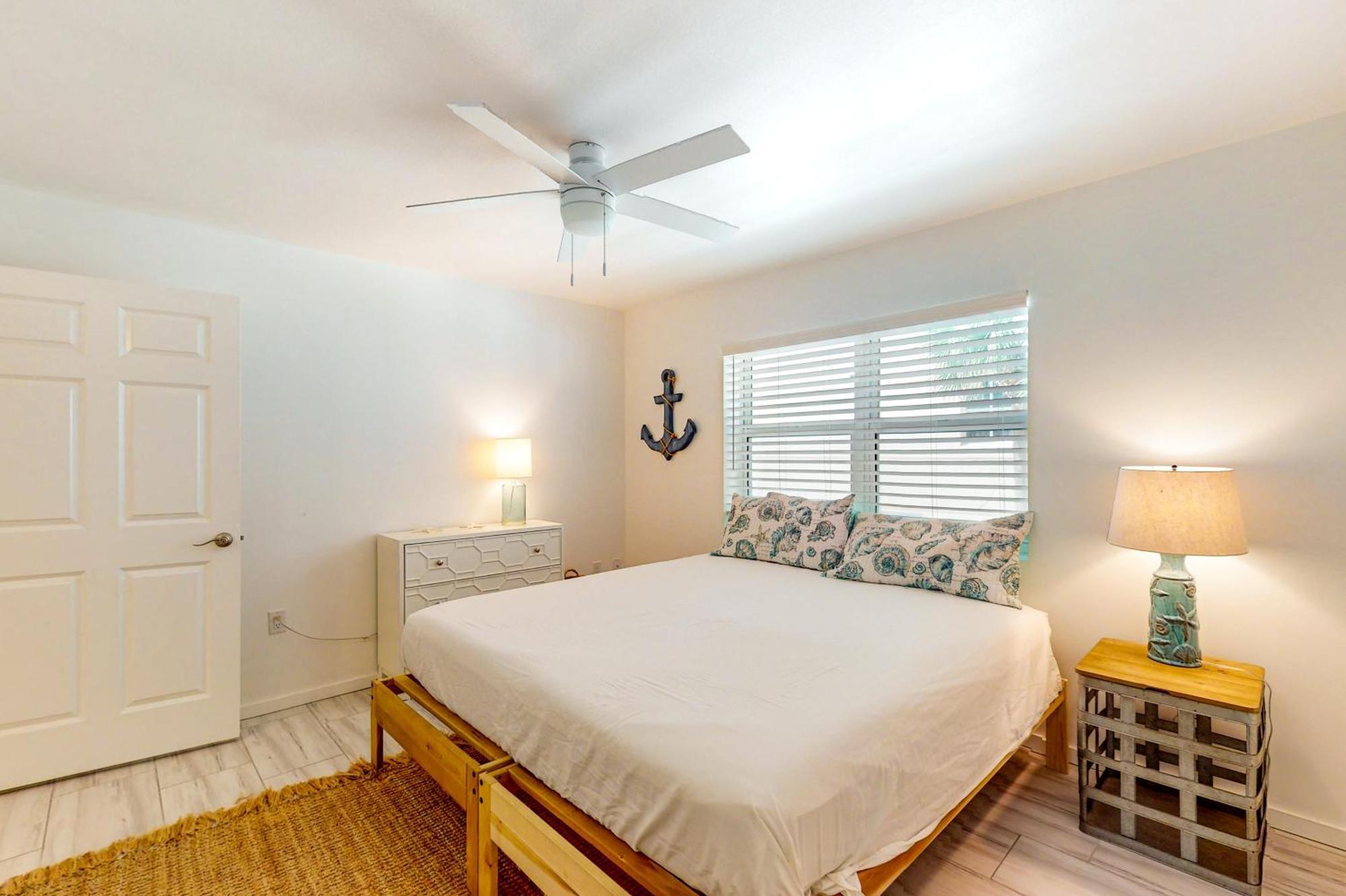 Pelican Isle 118 Apartment