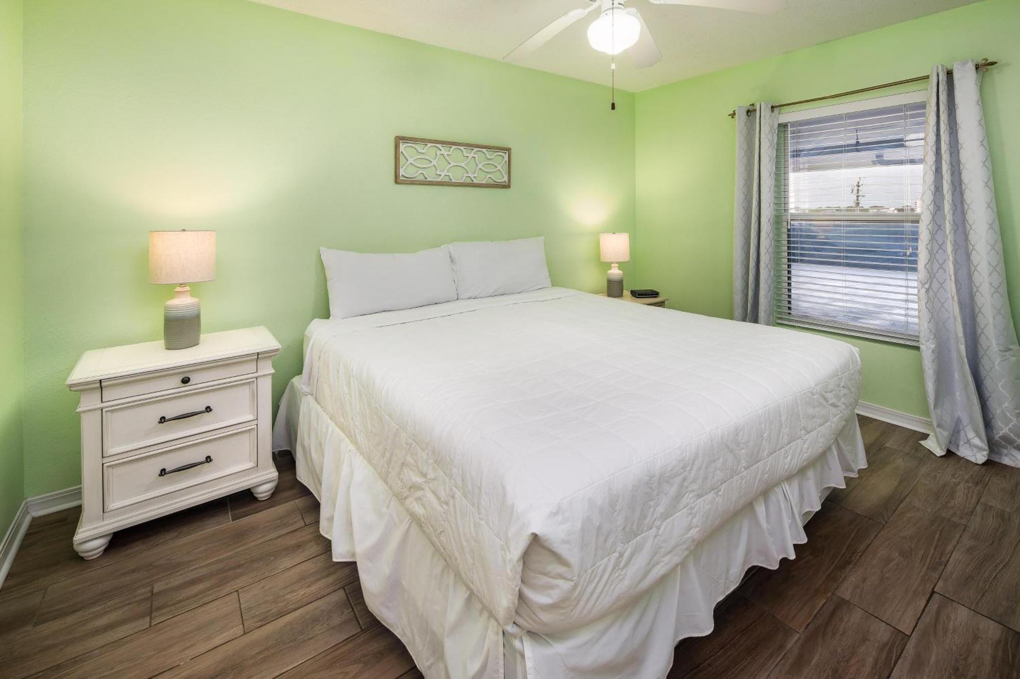 Islander 3006 - Sandy Smiles Fort Walton Beach