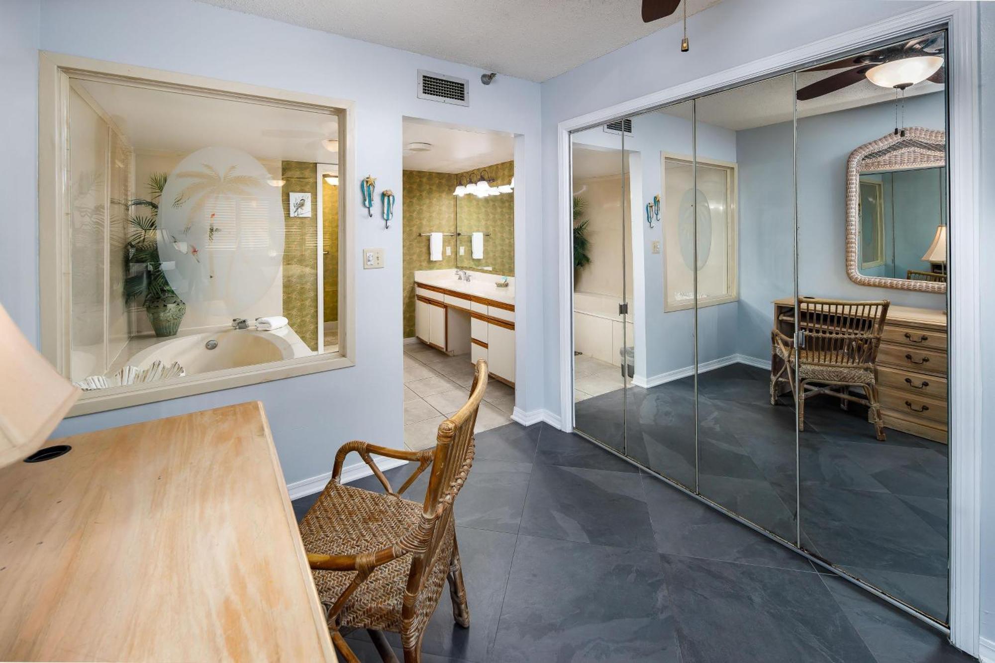 Nautilus 1702 Gulf Front Large 2 Bedroom Penthouse 7th Floor