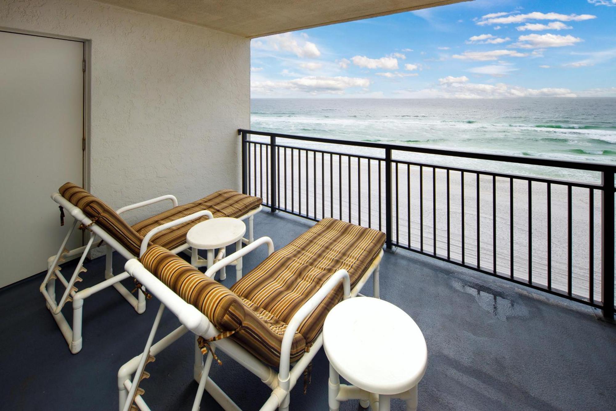 Nautilus 1702 Gulf Front Large 2 Bedroom Penthouse 7th Floor Holiday home Fort Walton Beach