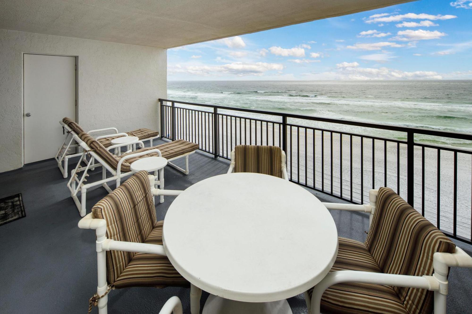Nautilus 1702 Gulf Front Large 2 Bedroom Penthouse 7th Floor * Fort Walton Beach