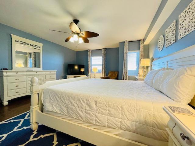 Pelican Isle 510 Apartment